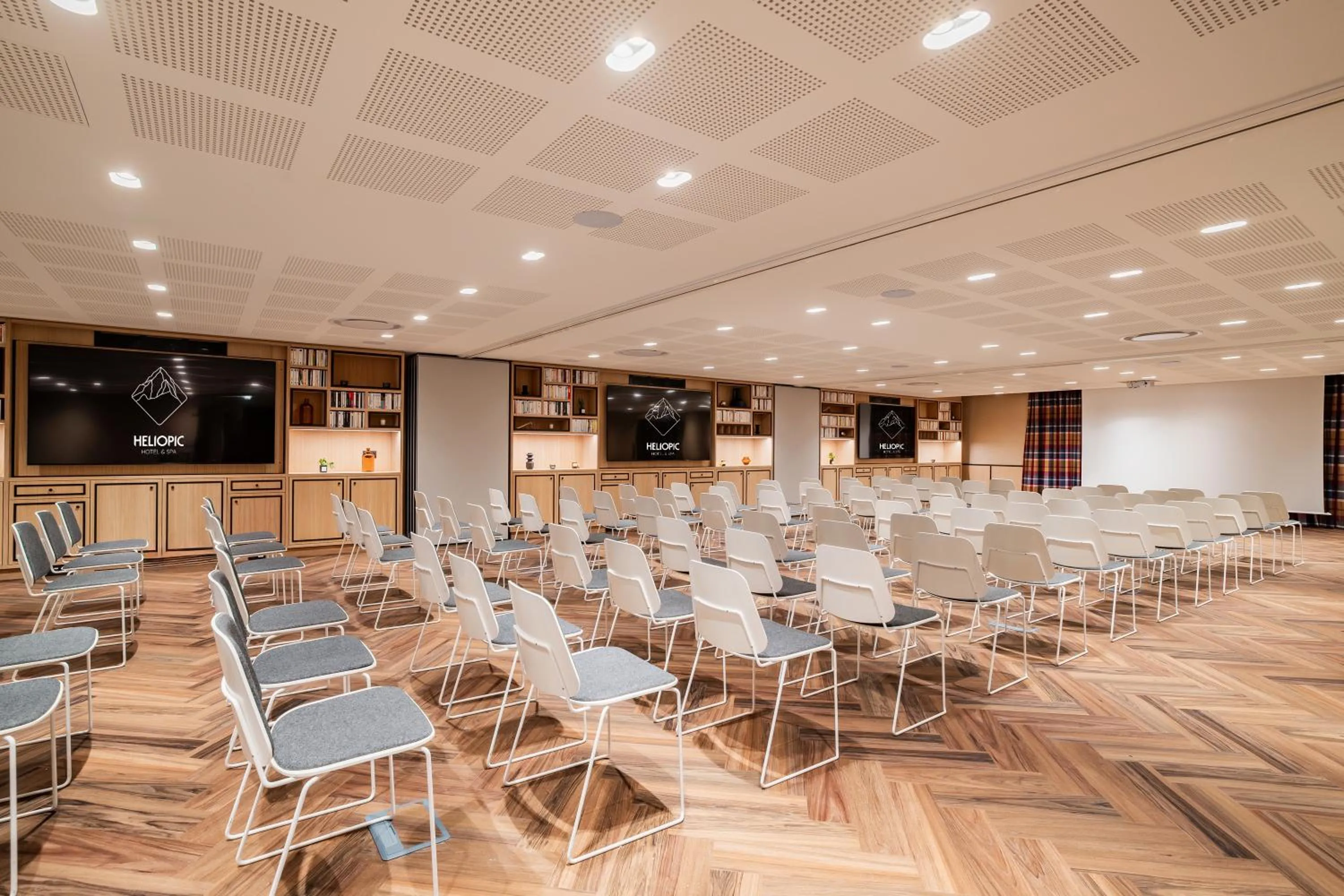 Meeting/conference room in Heliopic Hotel & Spa