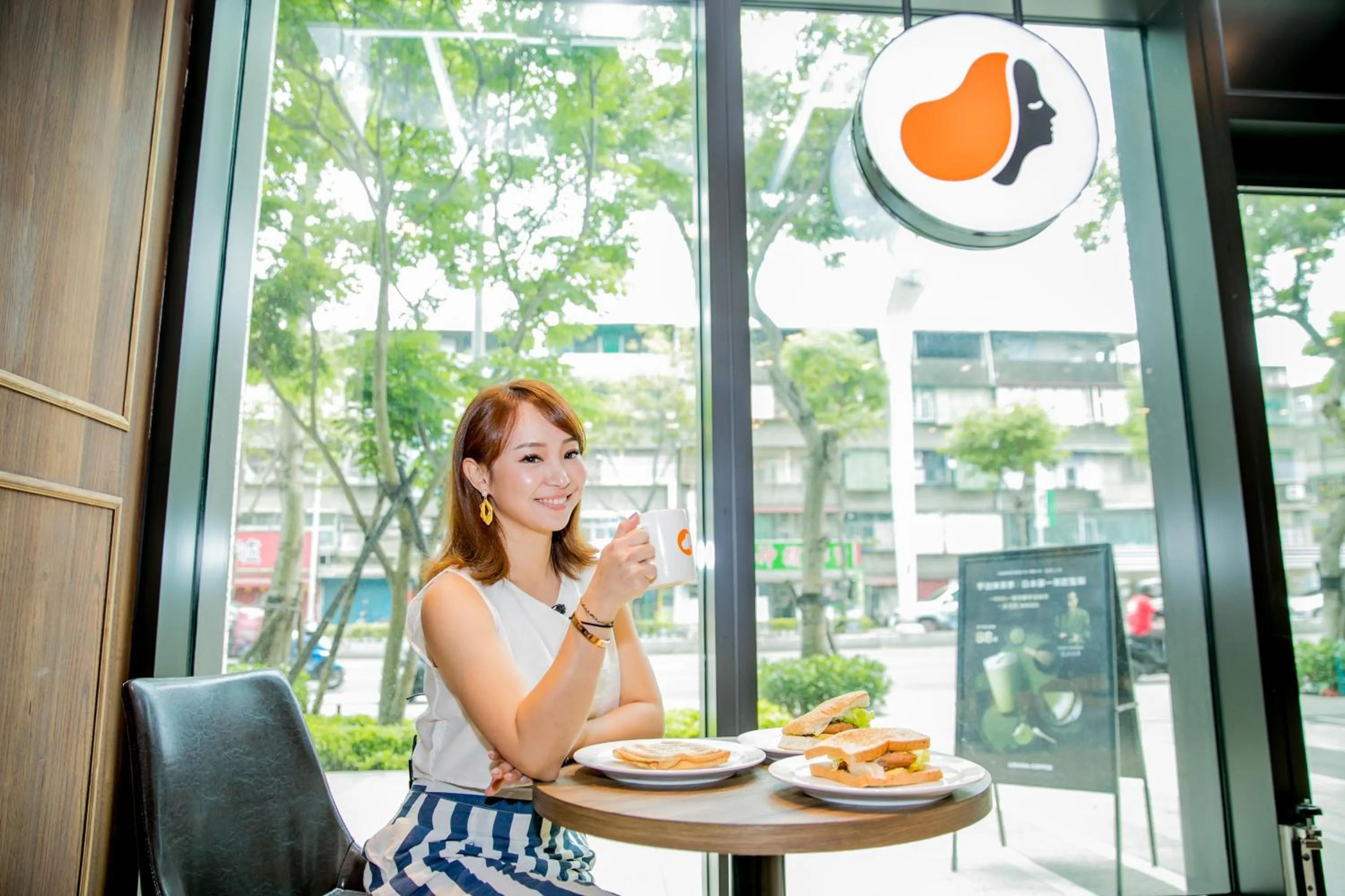 Restaurant/places to eat in Jasper Young Hotel Banqiao