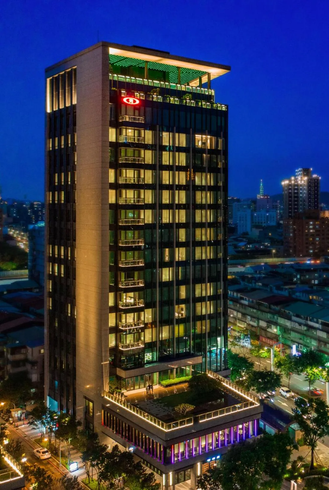 Property building in Jasper Young Hotel Banqiao