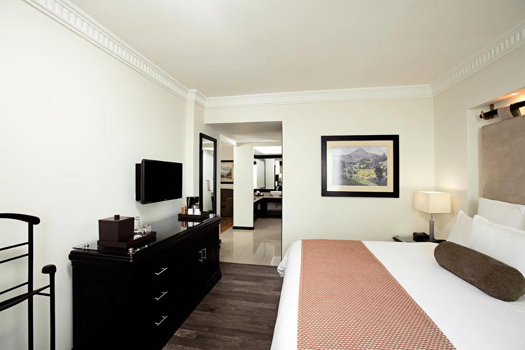 Toilet, Bed in Tikal Futura Hotel & Convention Center