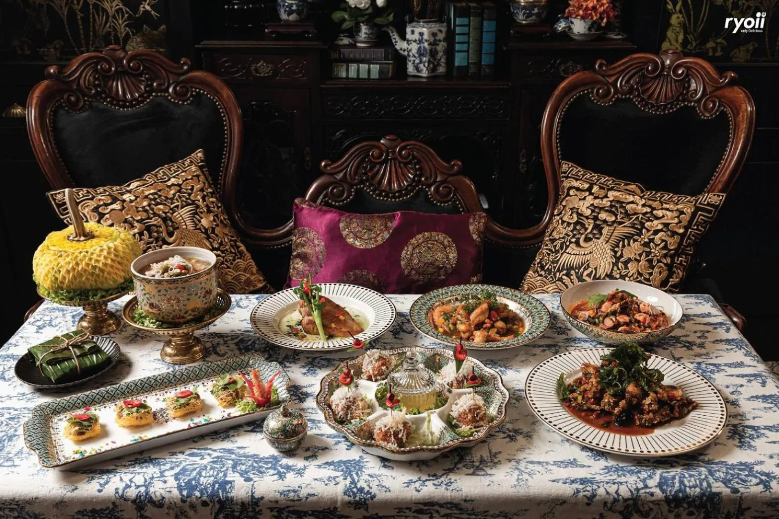 Food and drinks in DE Phanakron Boutique Hotel