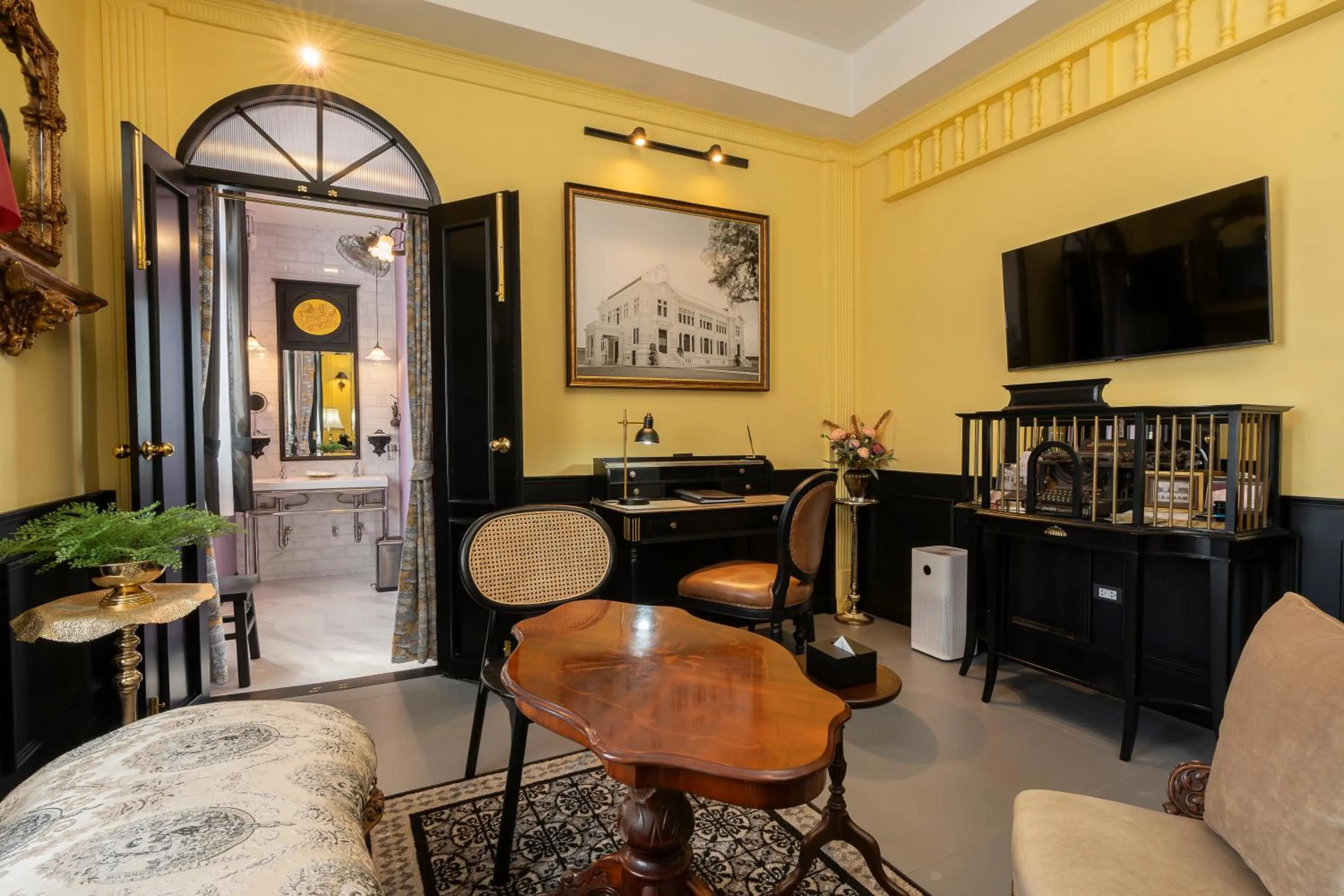 Living room in DE Phanakron Boutique Hotel