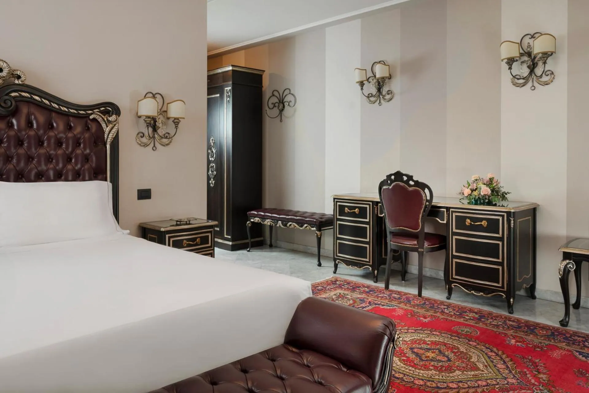 Bedroom, Bed in Grand Hotel di Parma - UNA Esperienze