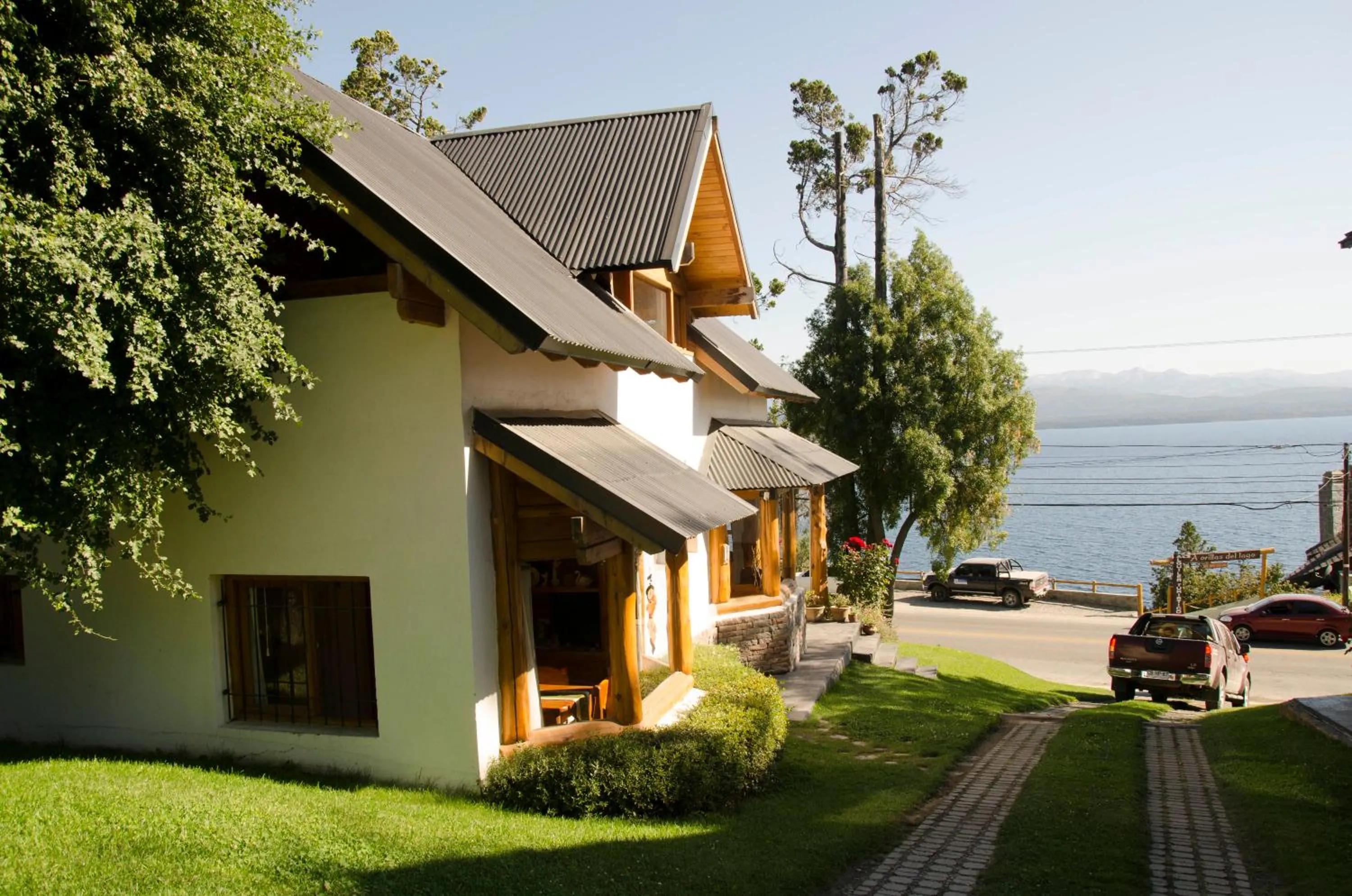 Property building in Don Justo