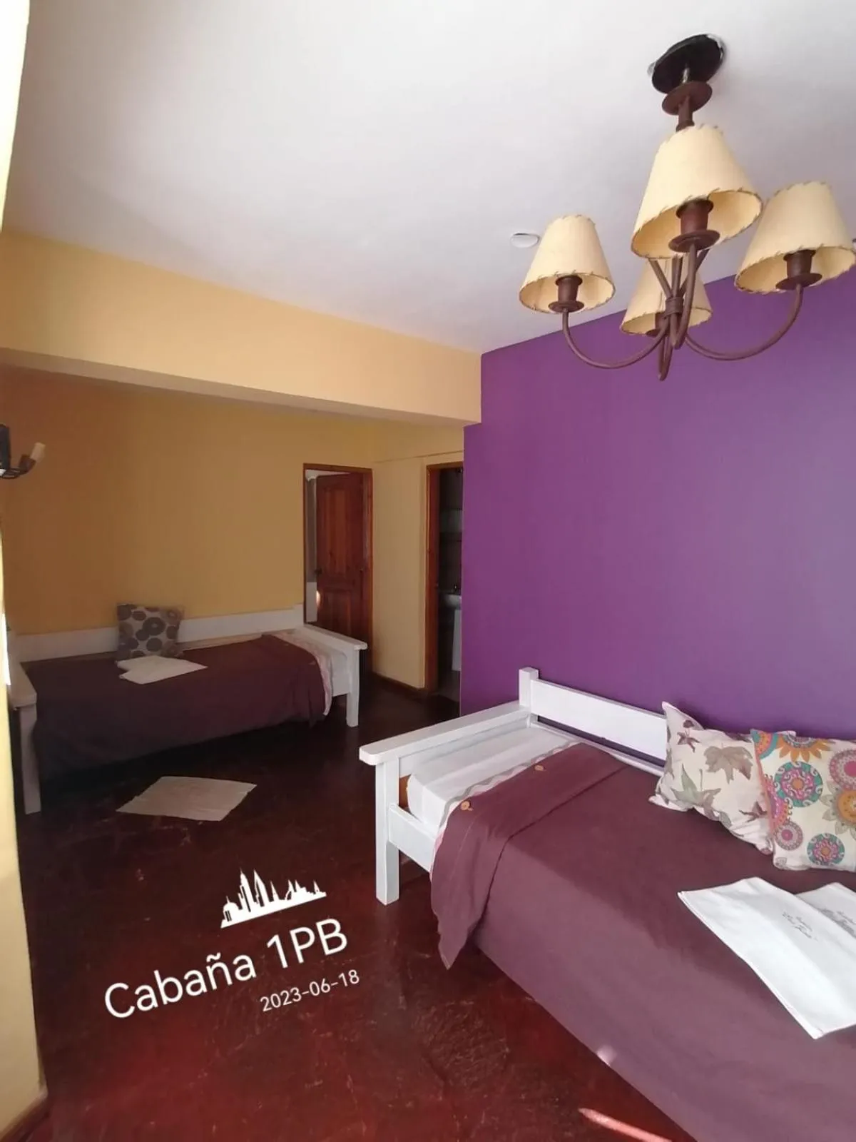 Communal lounge/ TV room, Bed in Don Justo