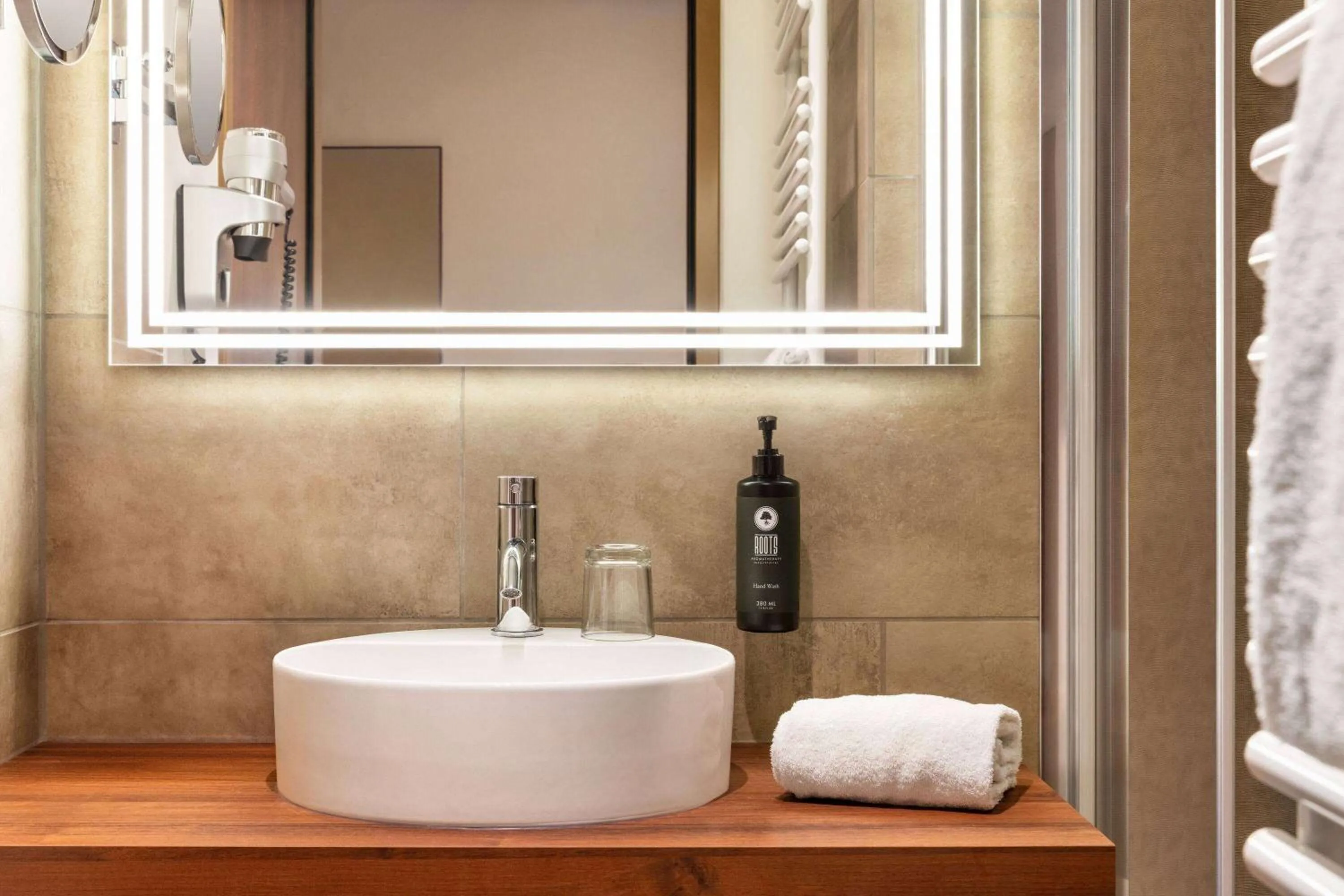 Bathroom in Amedia Plaza Speyer, Trademark Collection by Wyndham