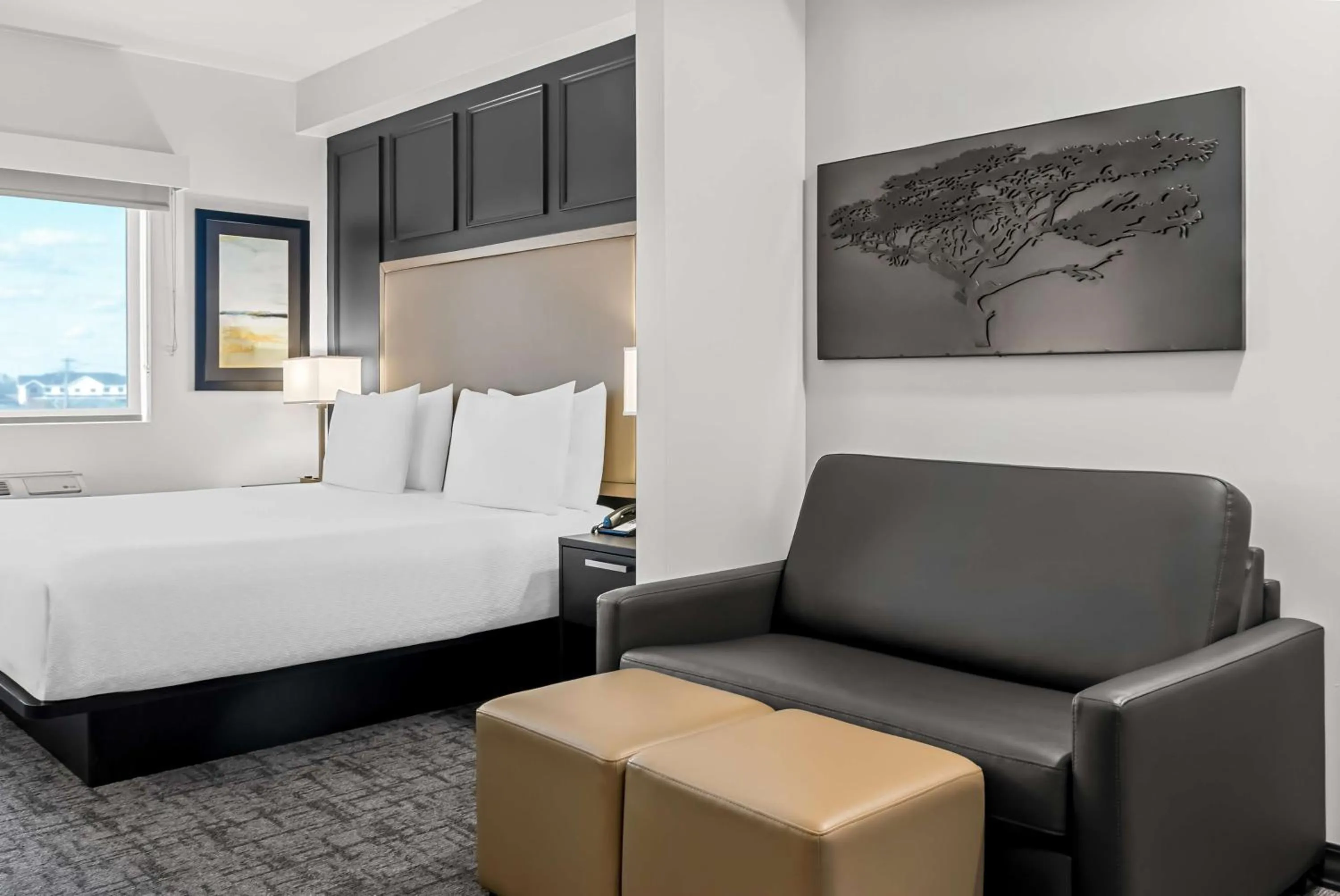 Bedroom, Bed in Best Western Plus Winkler