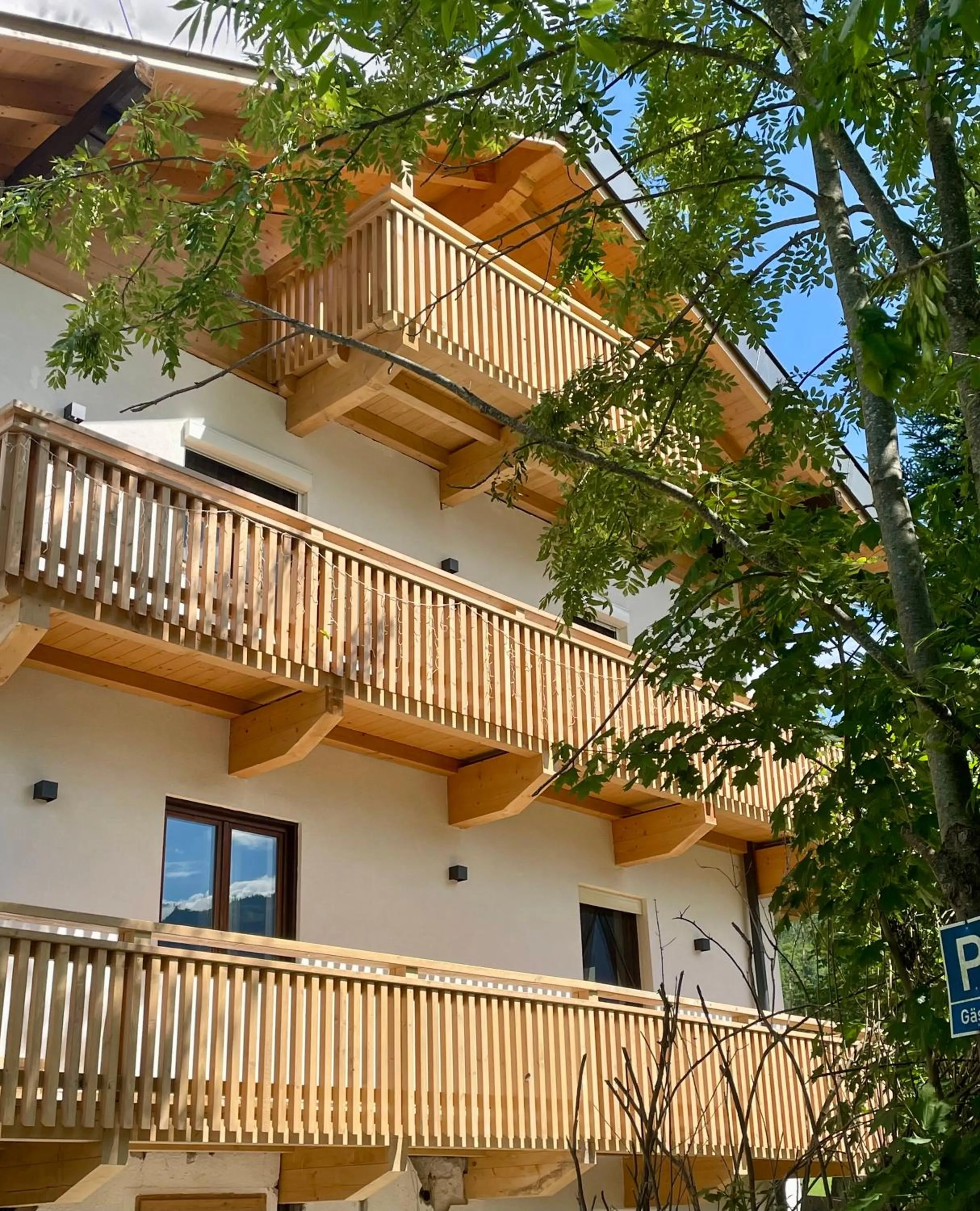 Property building in Restaurant Appartements Almdiele