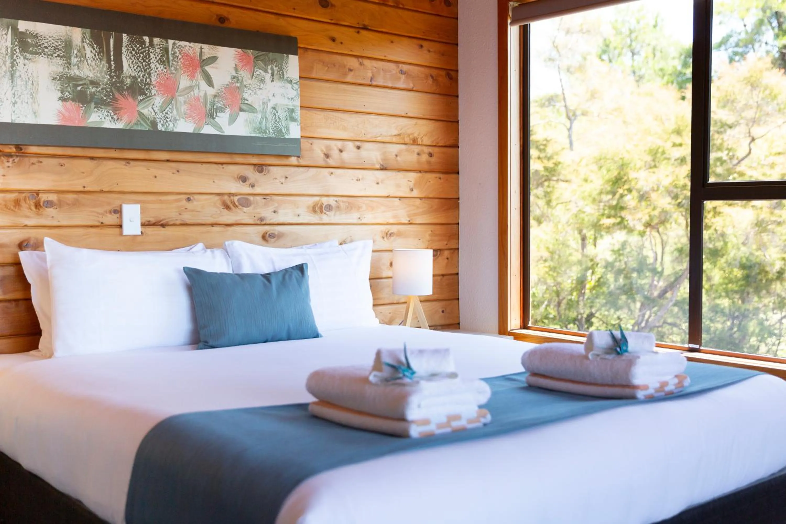 Bed in Kimi Ora Eco Resort