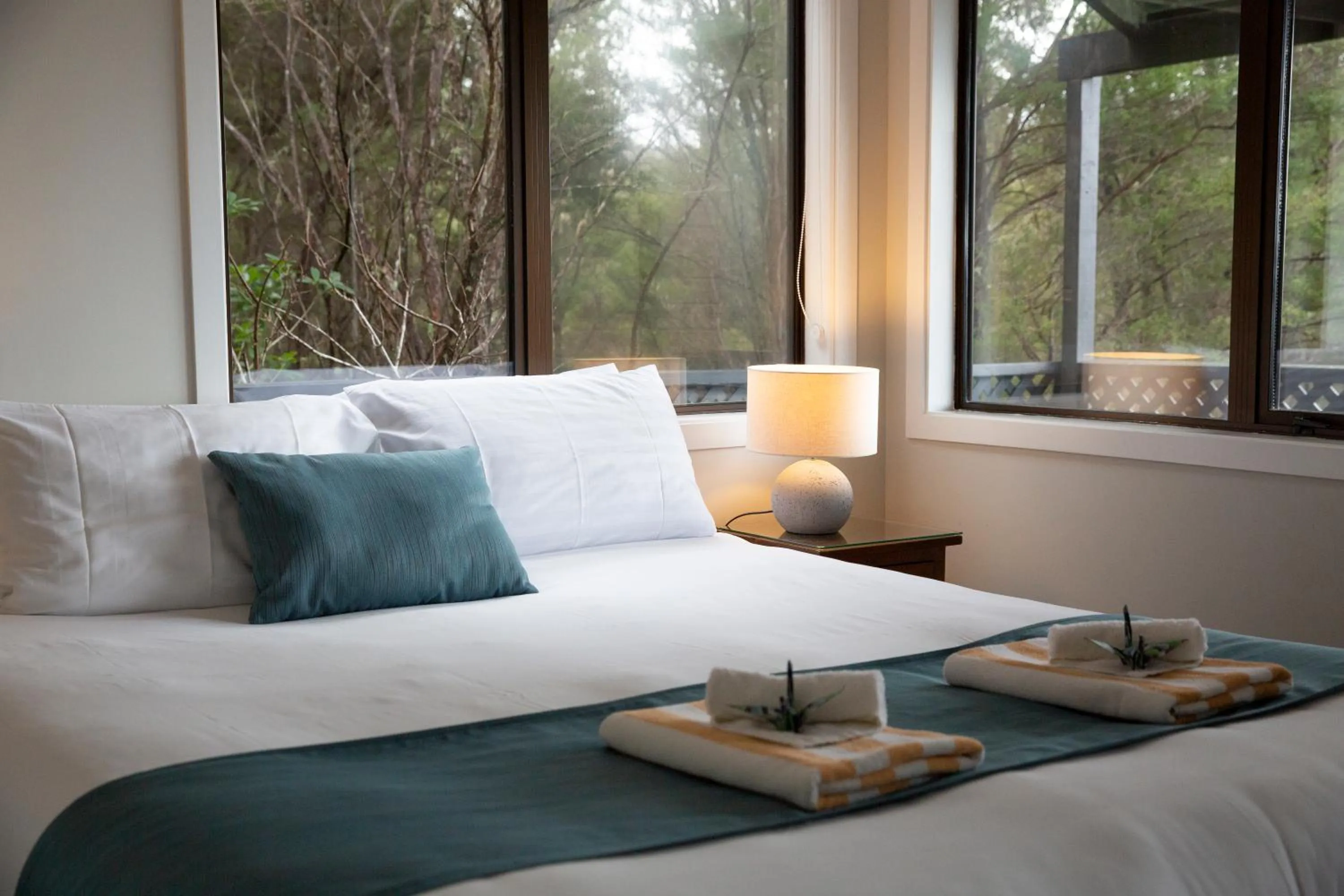 Bed in Kimi Ora Eco Resort