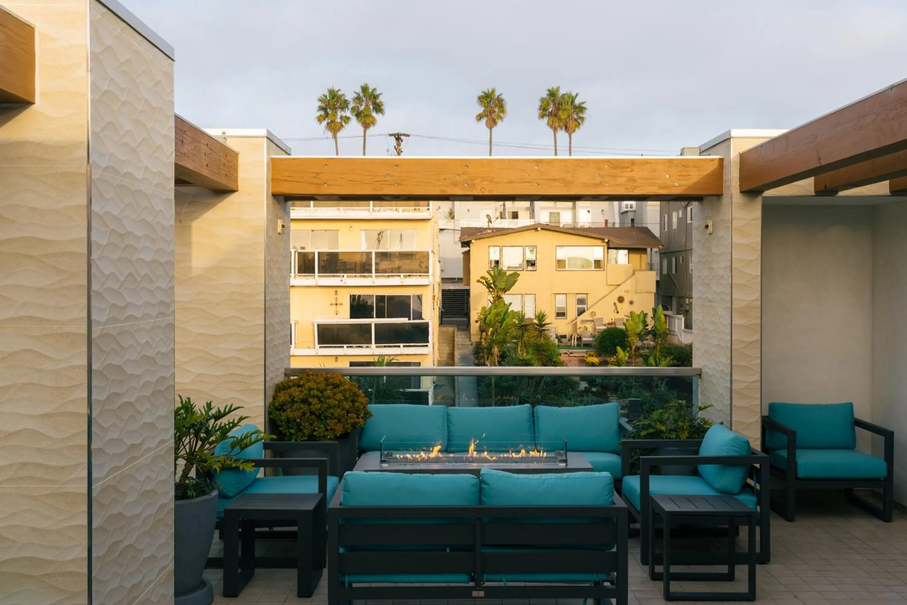 H2O Hermosa Beach Hotel