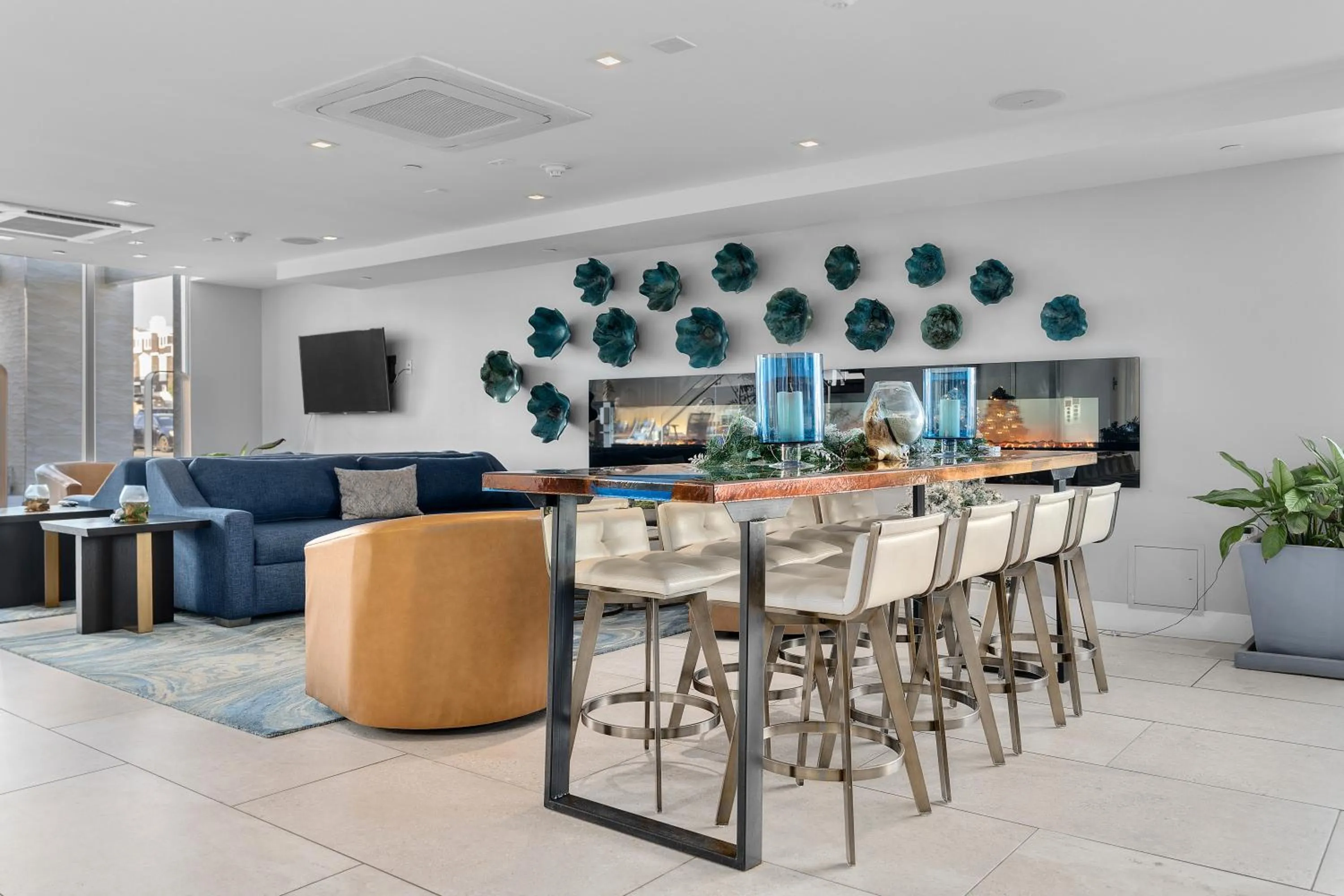 H2O Hermosa Beach Hotel