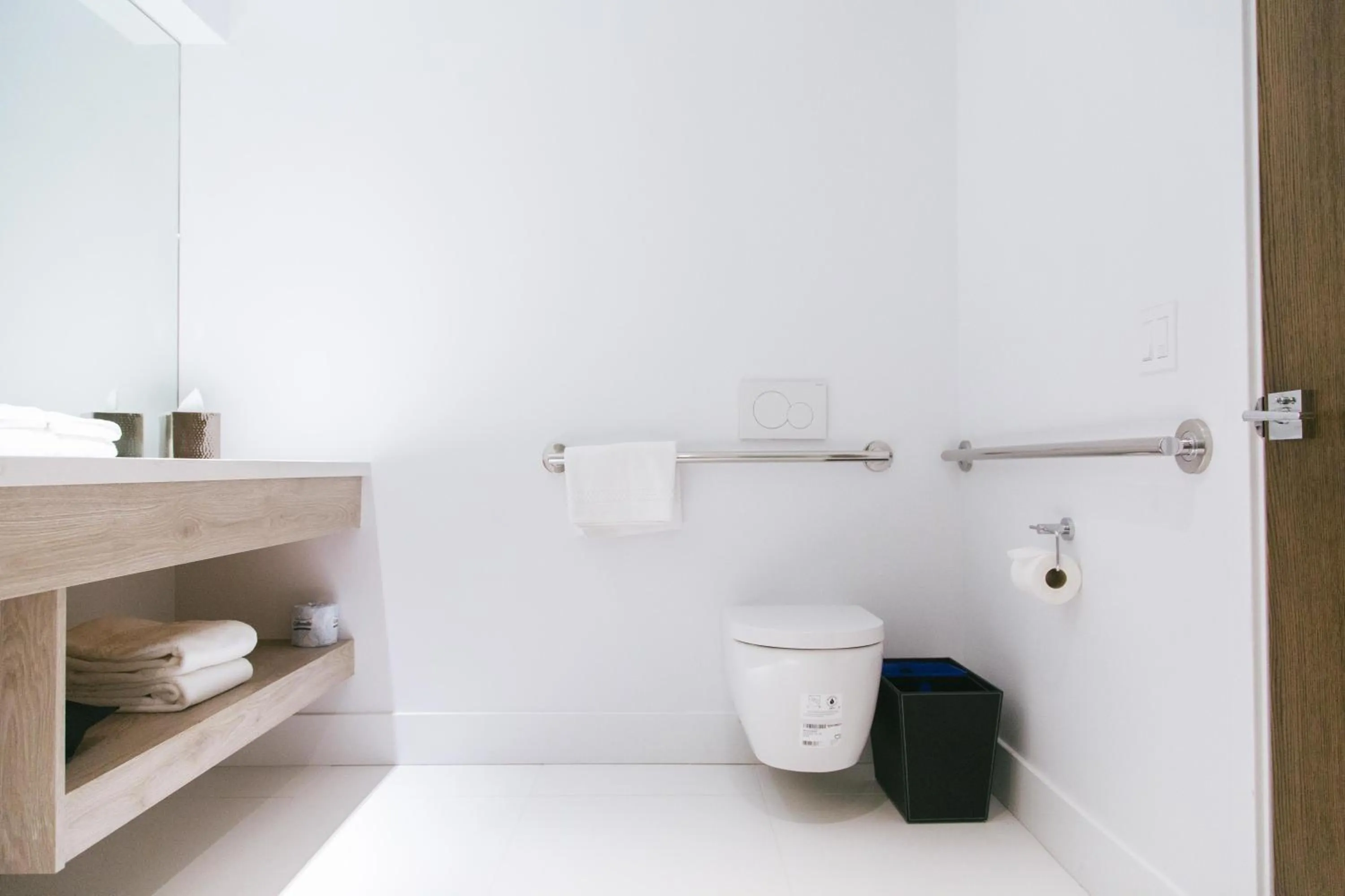 H2O Hermosa Beach Hotel