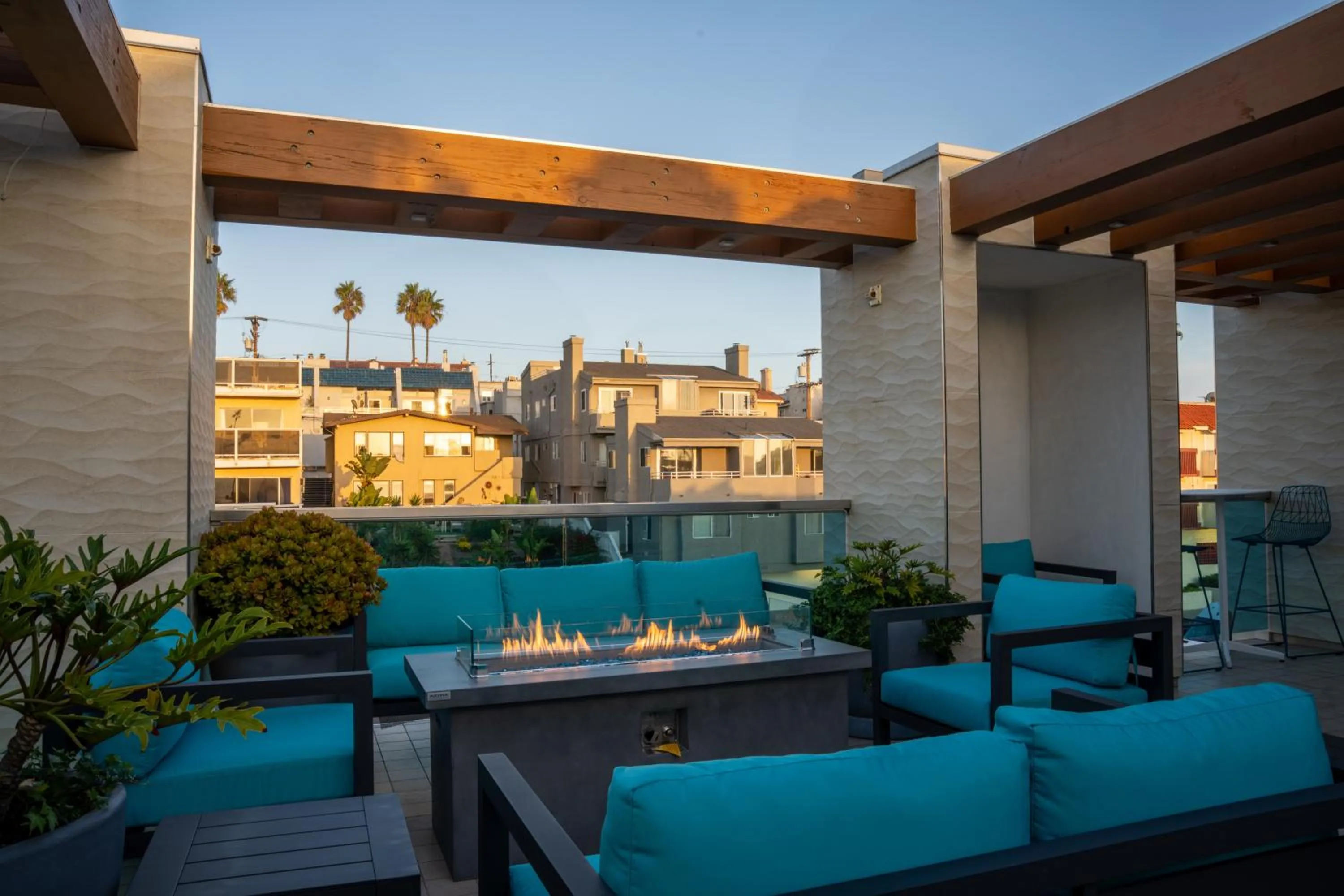 H2O Hermosa Beach Hotel