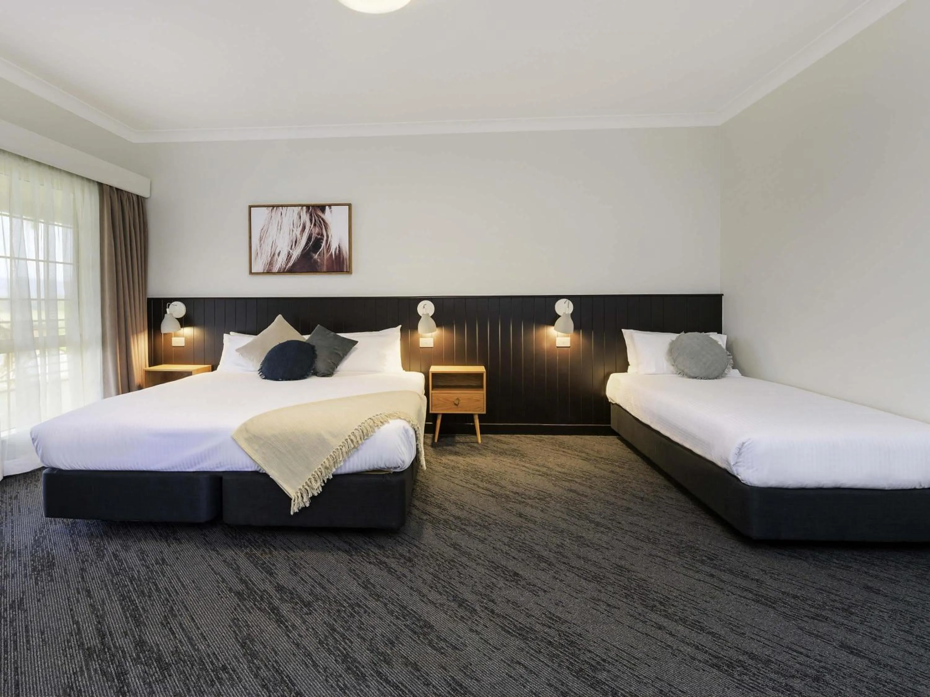 Bedroom, Bed in Parklands Resort Mudgee