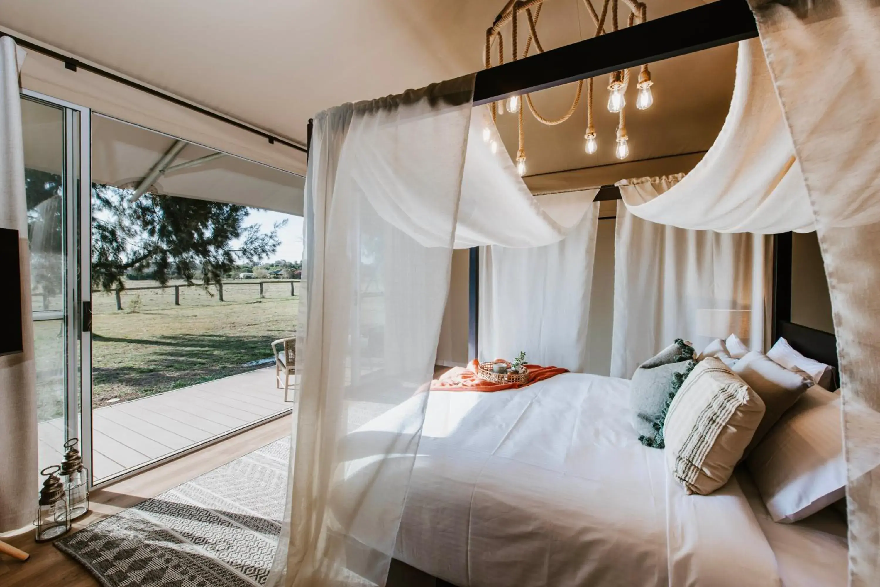 Mudgee Retreat – Lux Tent in Parklands Resort Mudgee Mudgee Retreat – Lux Tent in Parklands Resort Mudgee