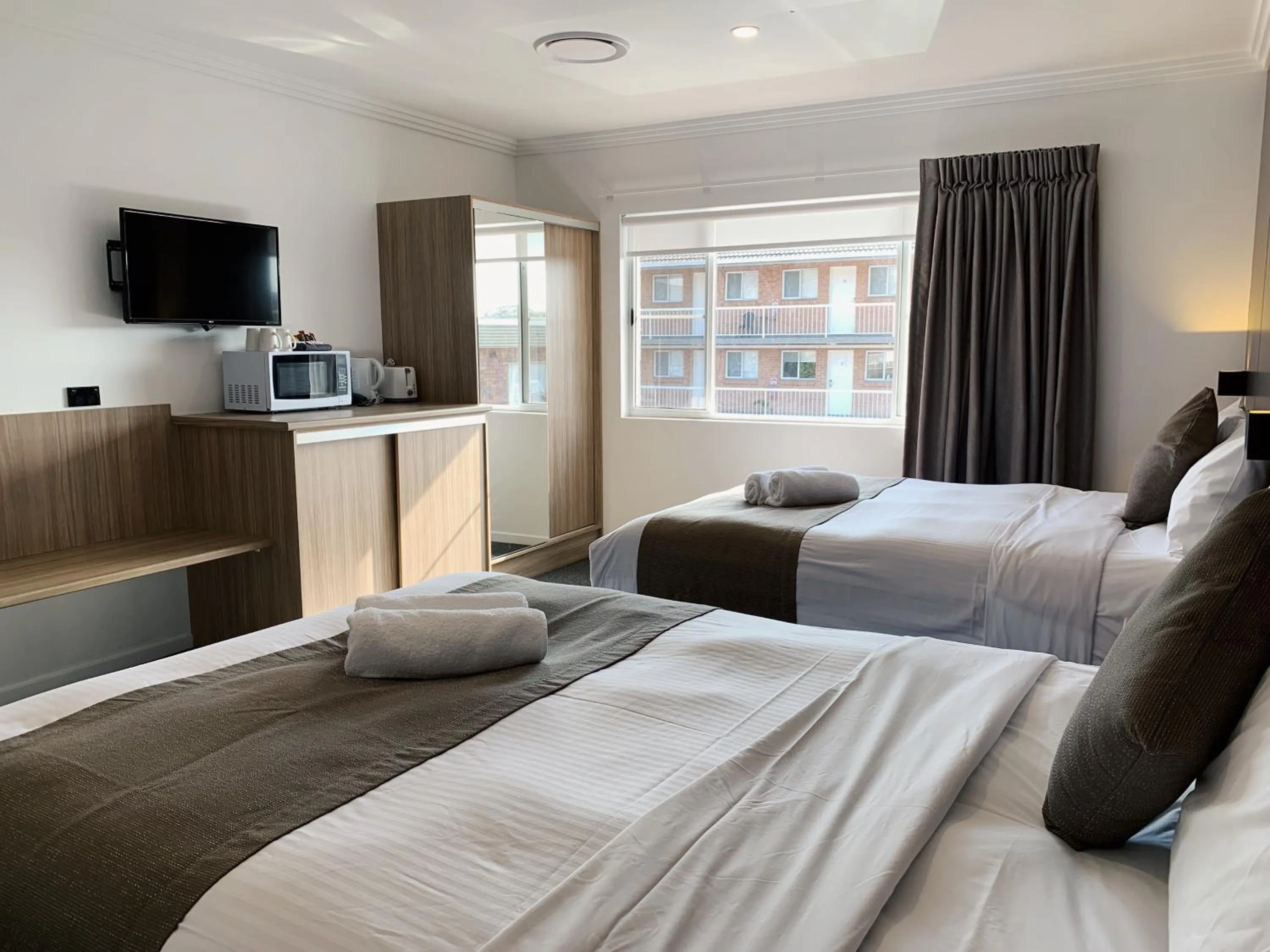 Bed in Huskisson Beach Motel