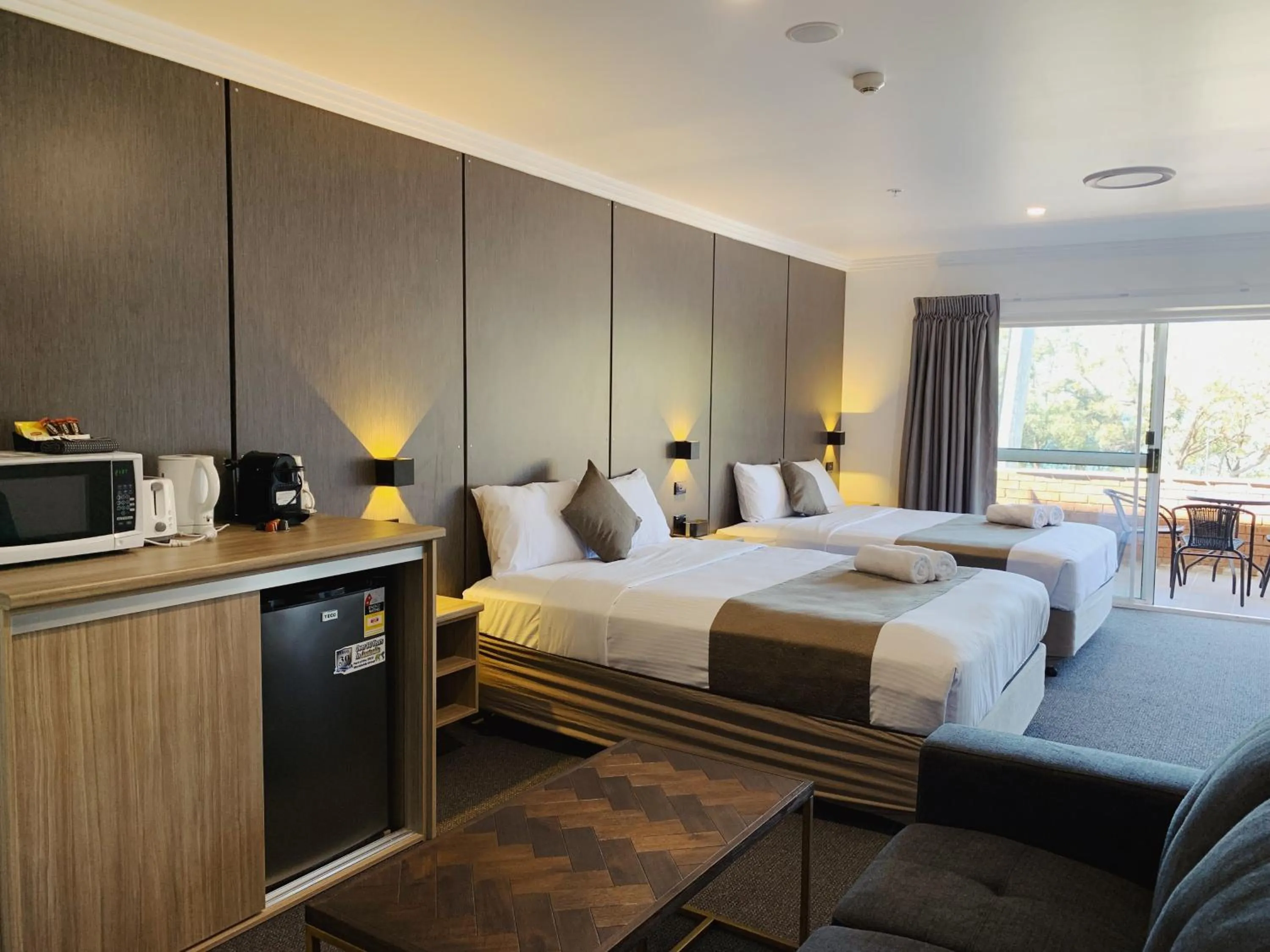 Bed in Huskisson Beach Motel