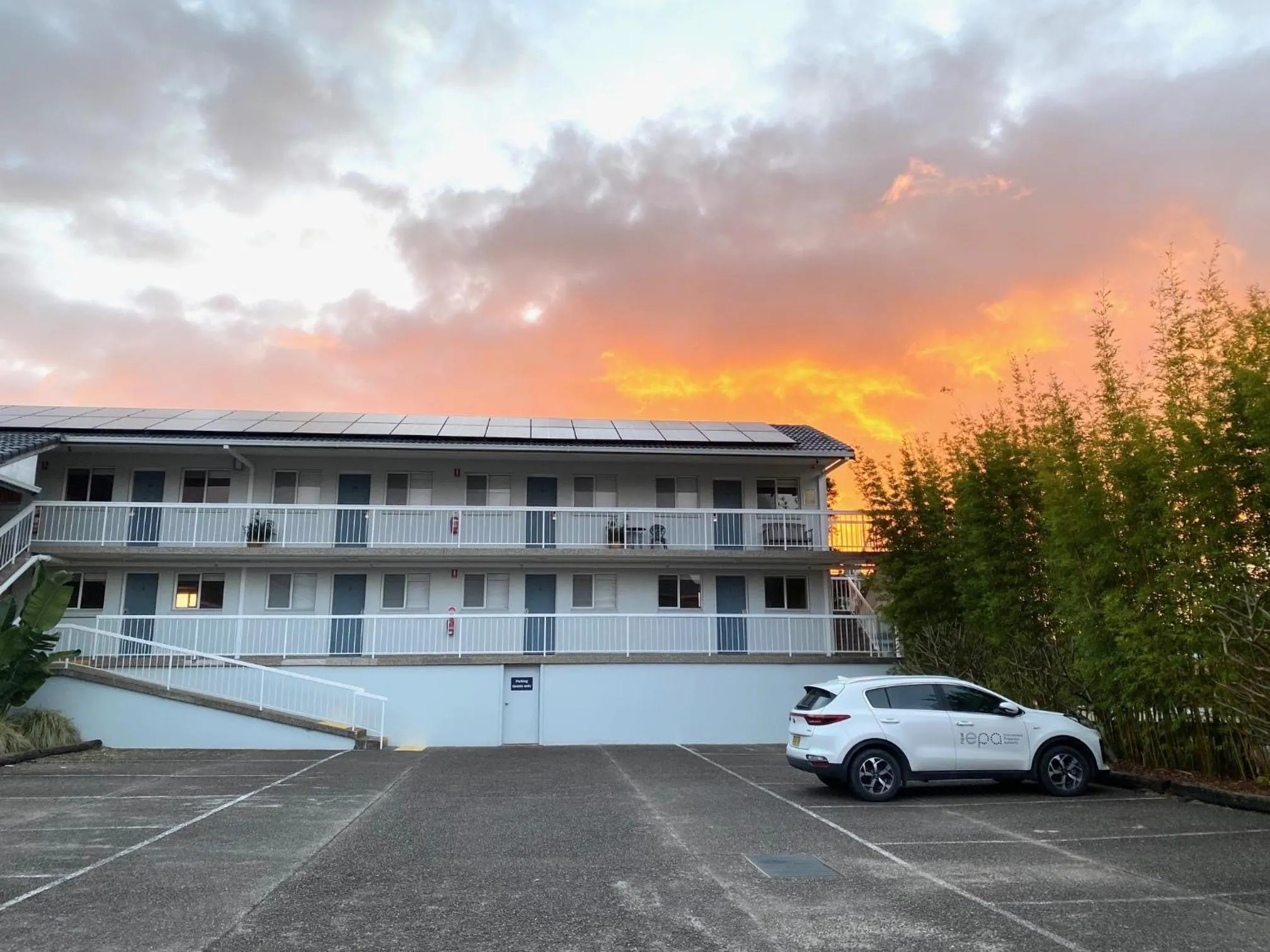 Property building in Huskisson Beach Motel
