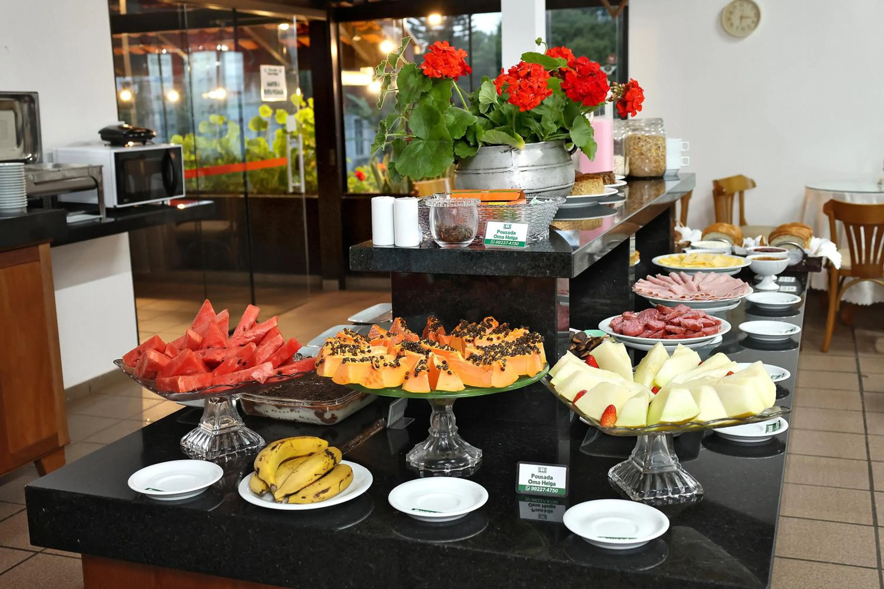 Breakfast in Pousada Oma Helga