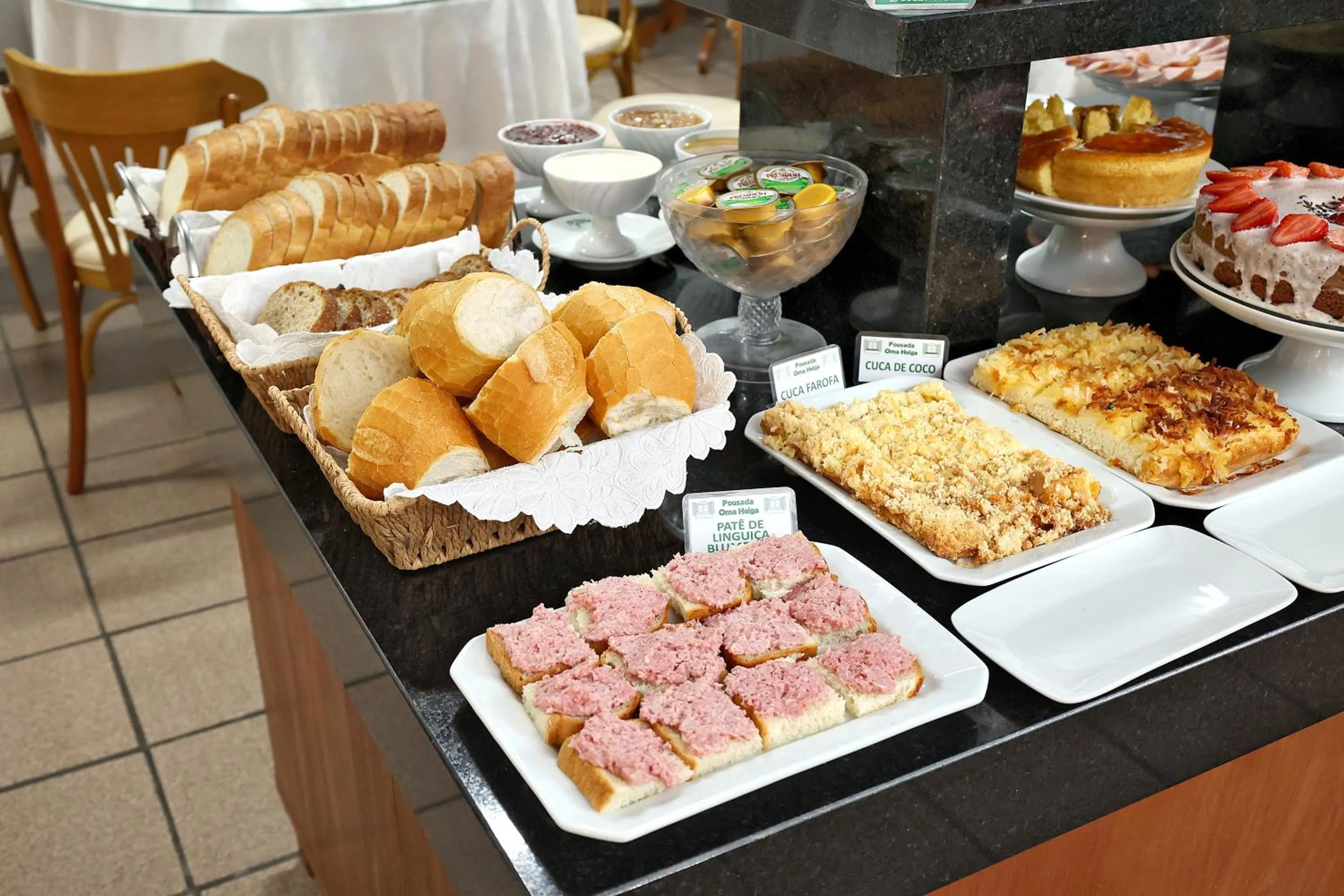 Breakfast in Pousada Oma Helga