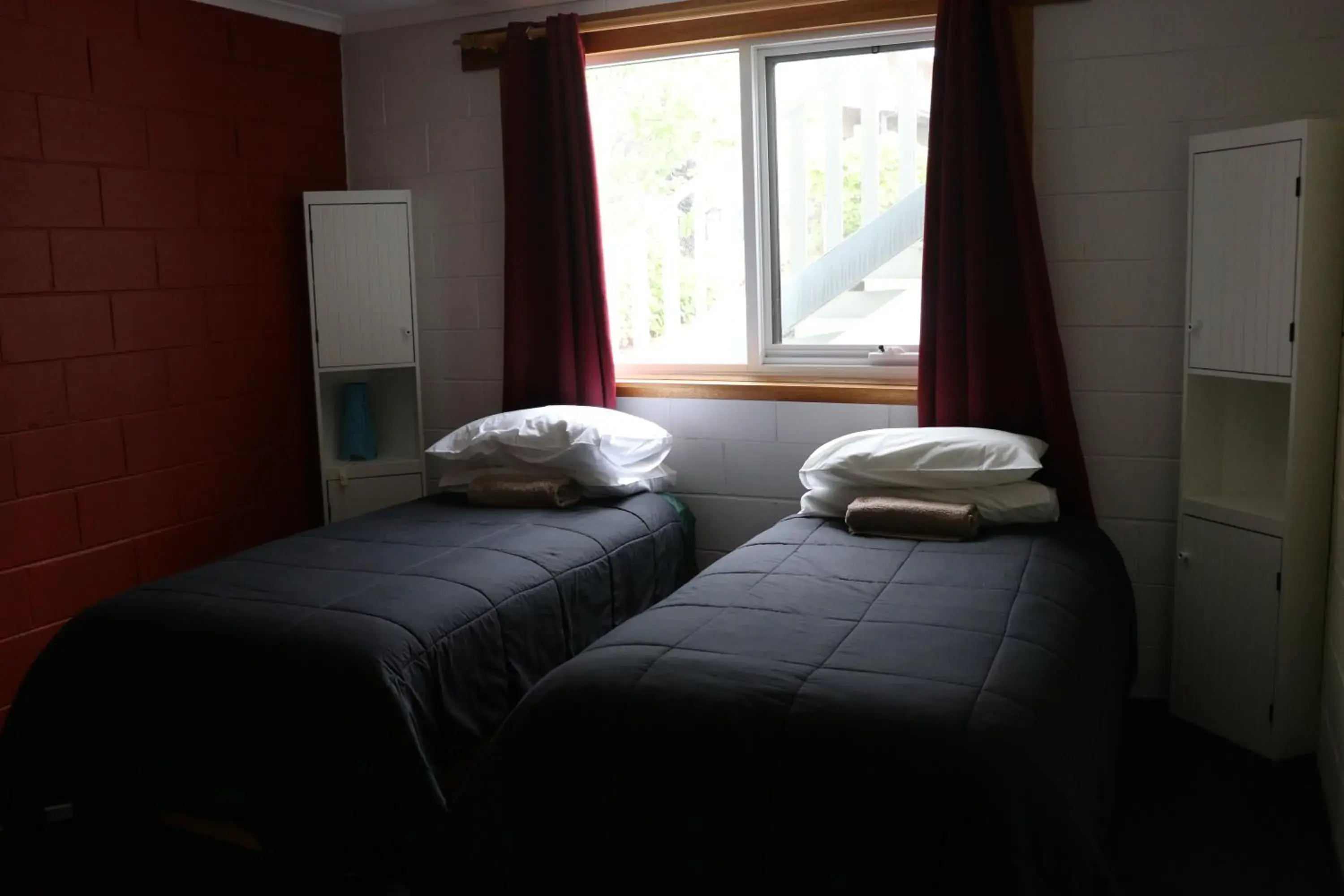 Standard Twin Room in Chalet Jindabyne Standard Twin Room in Chalet Jindabyne