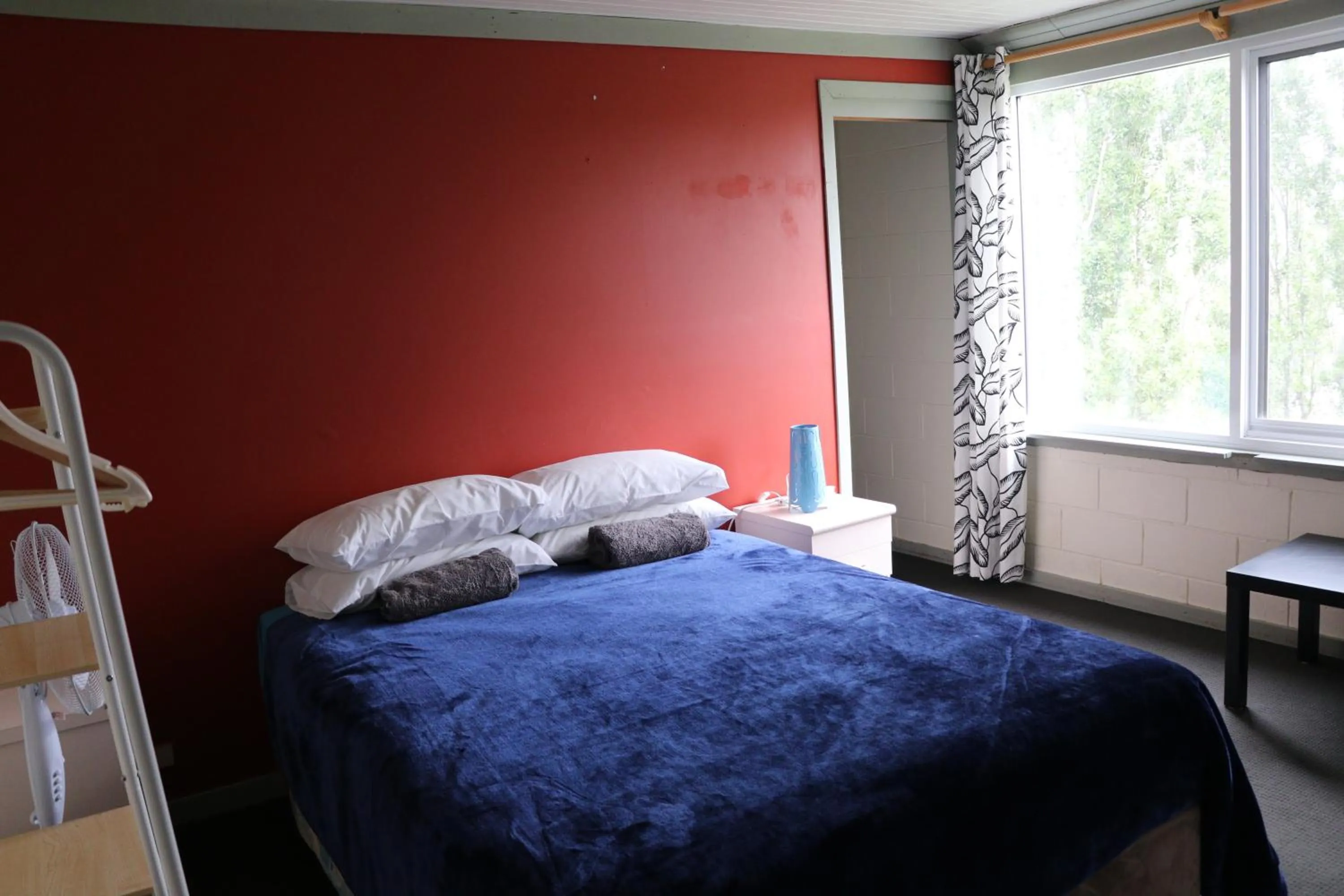 Bedroom, Bed in Chalet Jindabyne