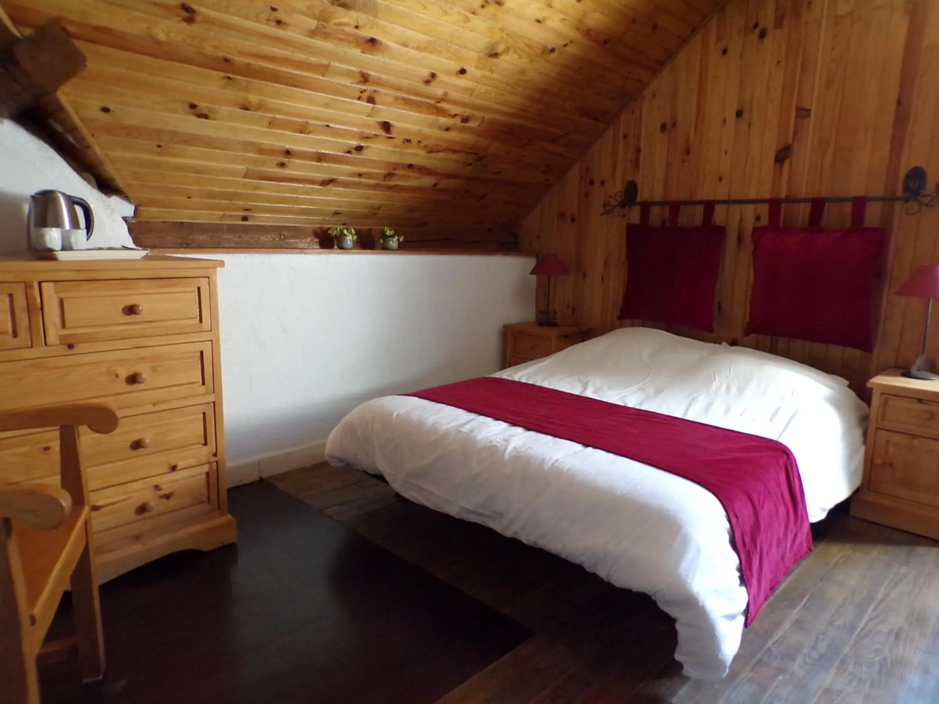 Comfort Triple Room with Shower in LES PRIMEVERES Comfort Triple Room with Shower in LES PRIMEVERES