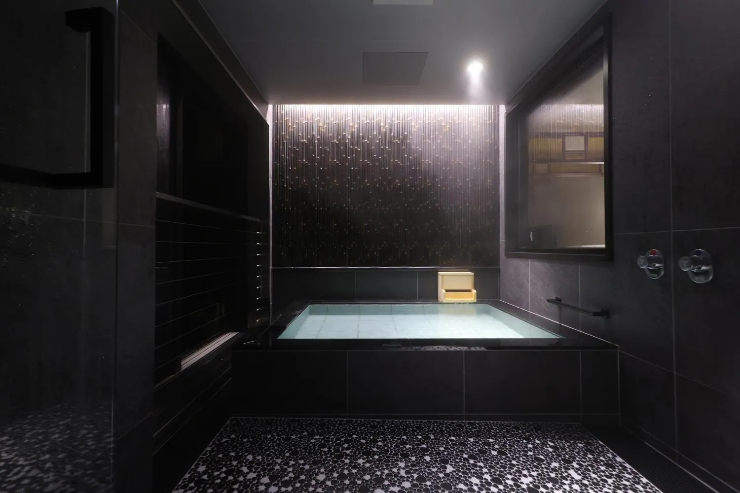 Open Air Bath in Umiakari