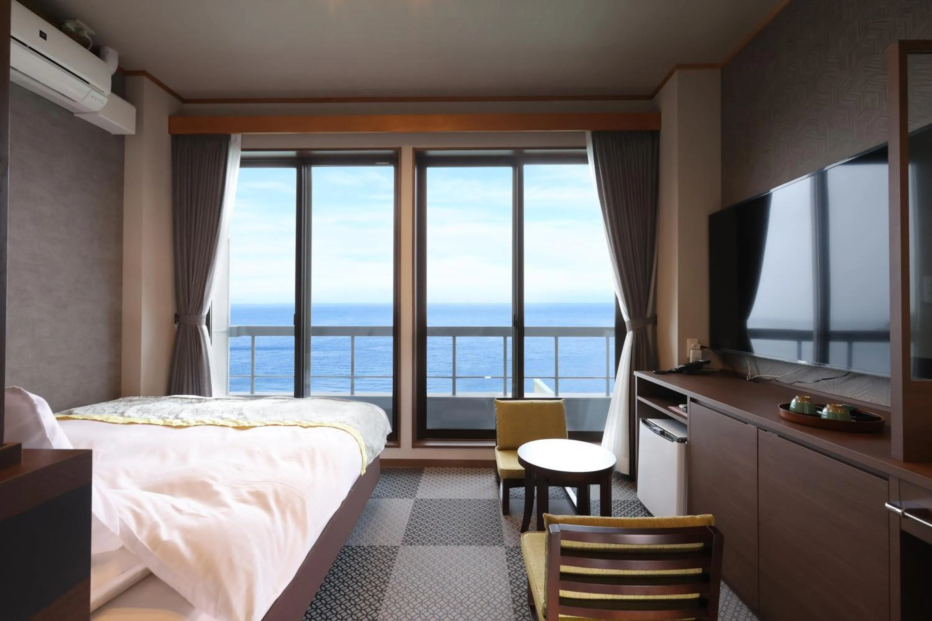 Photo of the whole room, Bed in Umiakari