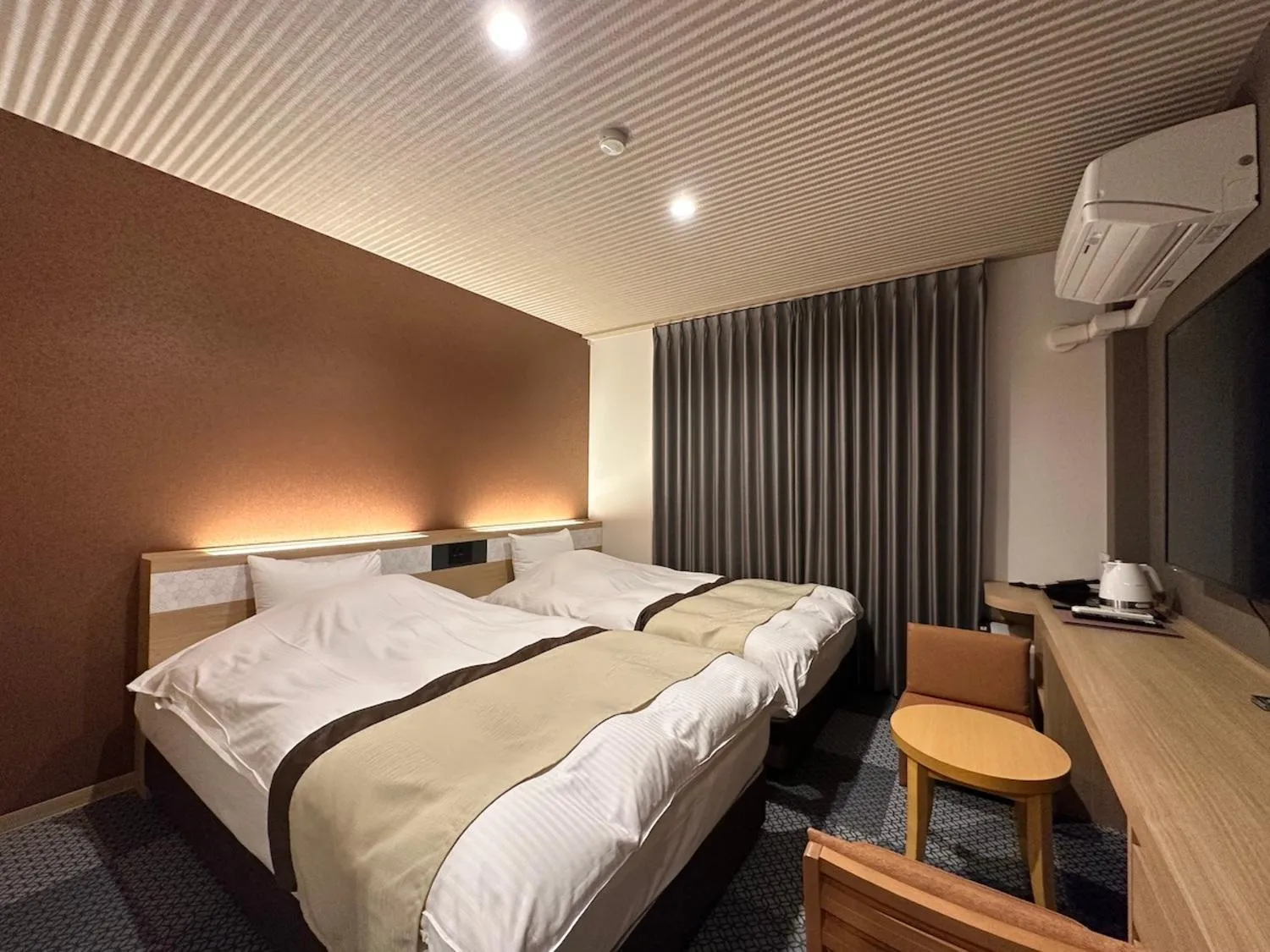 Photo of the whole room, Bed in Umiakari