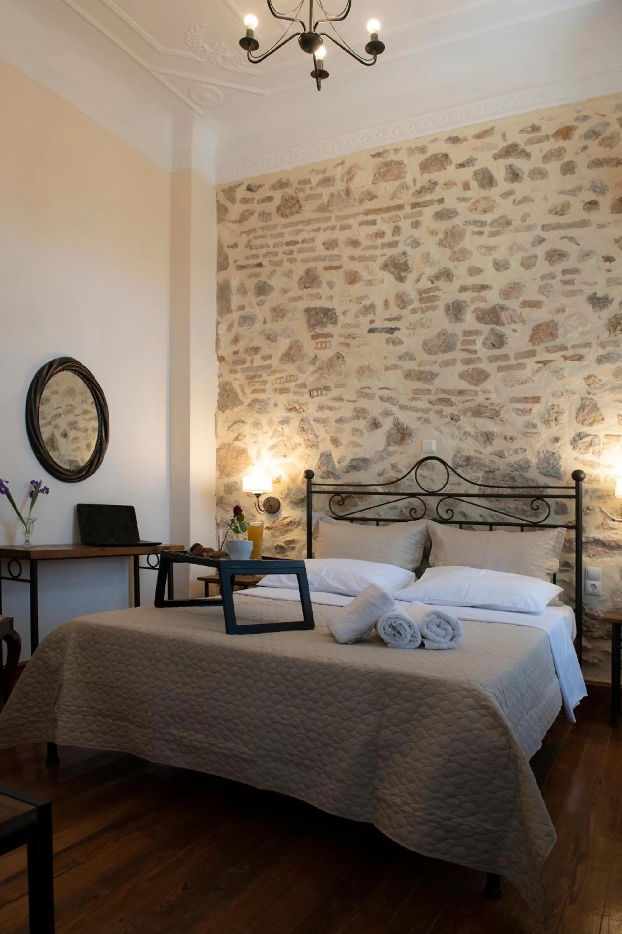 Decorative detail in Beautiful City Suites