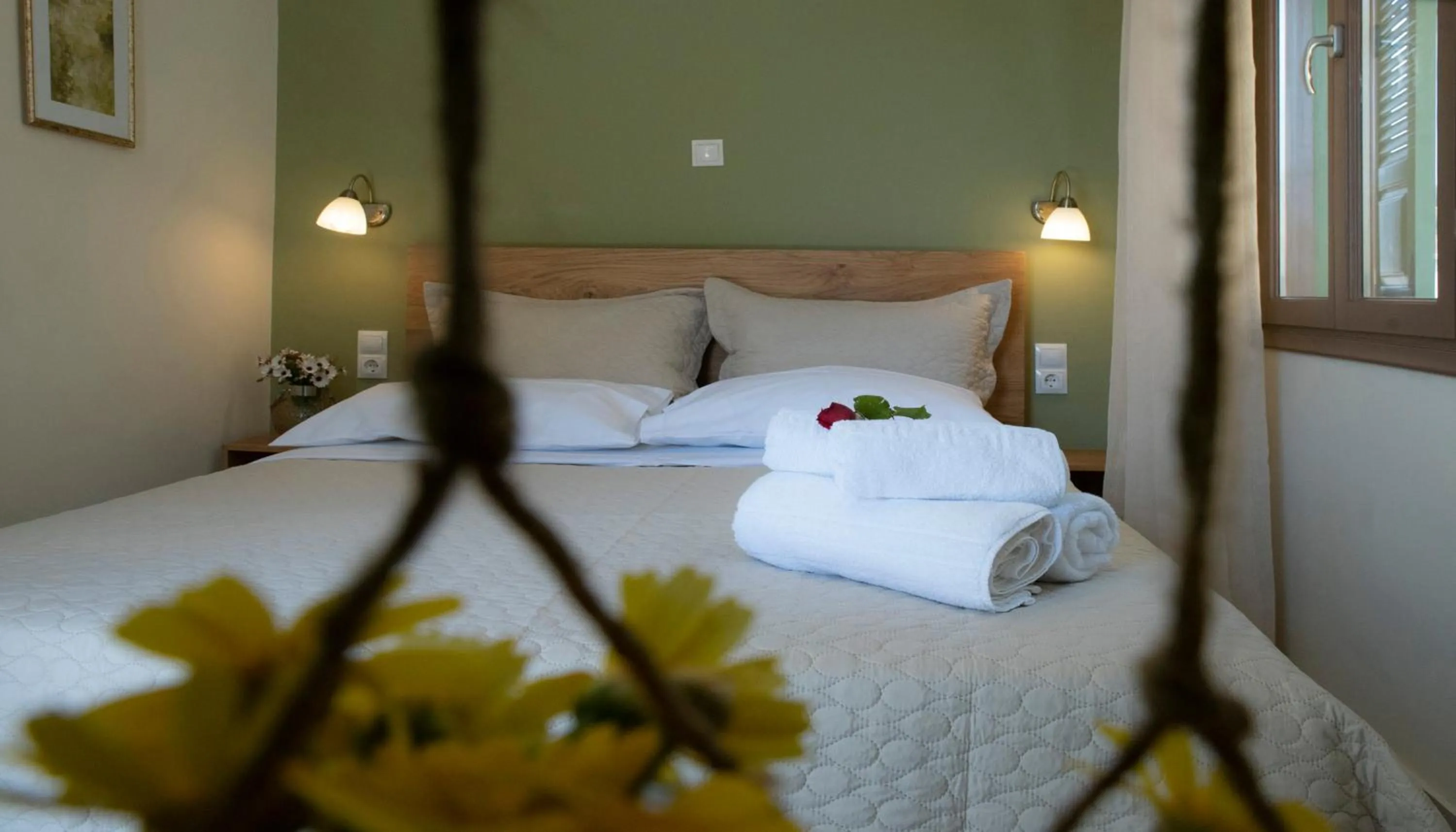 Bed in Beautiful City Suites