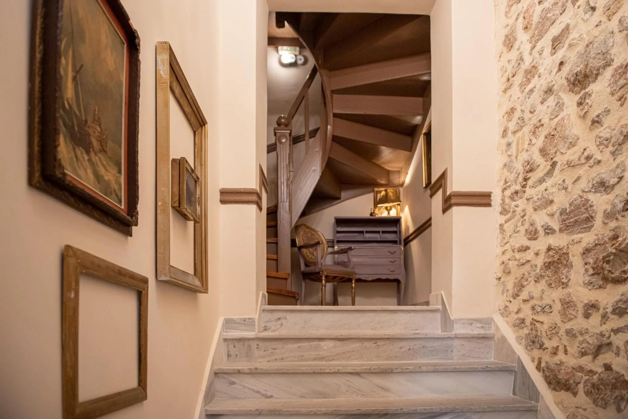 Lobby or reception in Beautiful City Suites