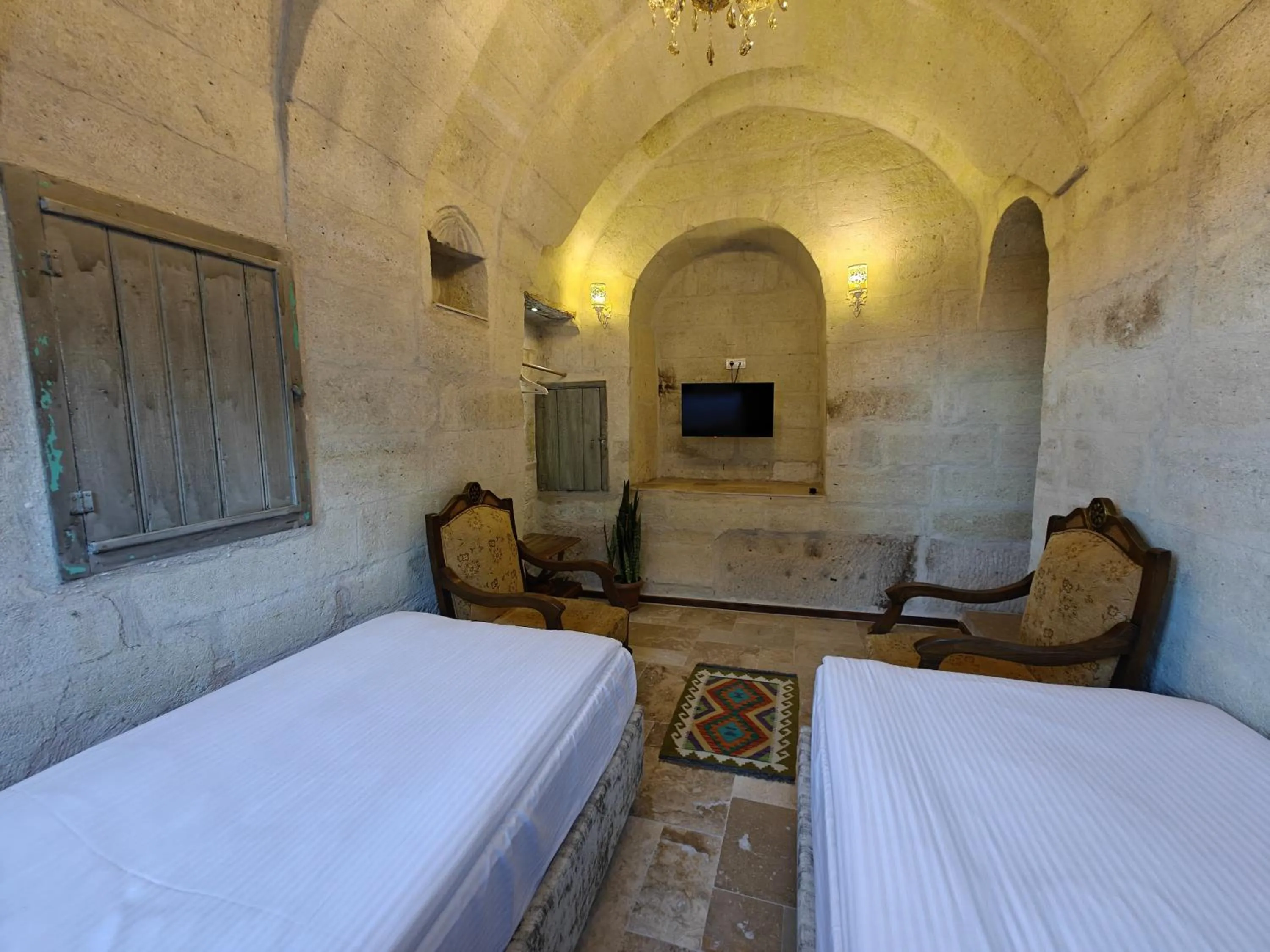 Bed in Karlık Cave Suite Cappadocia
