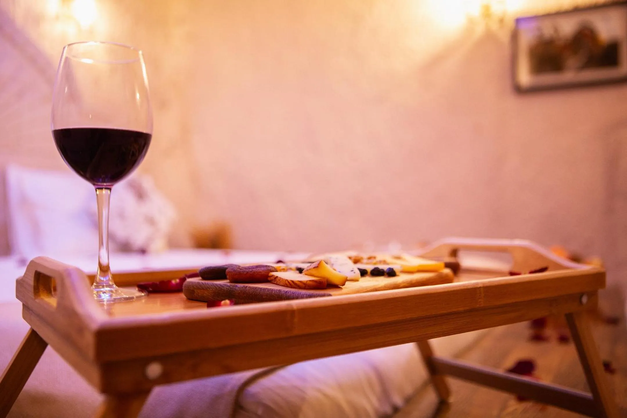 Decorative detail in Karlık Cave Suite Cappadocia