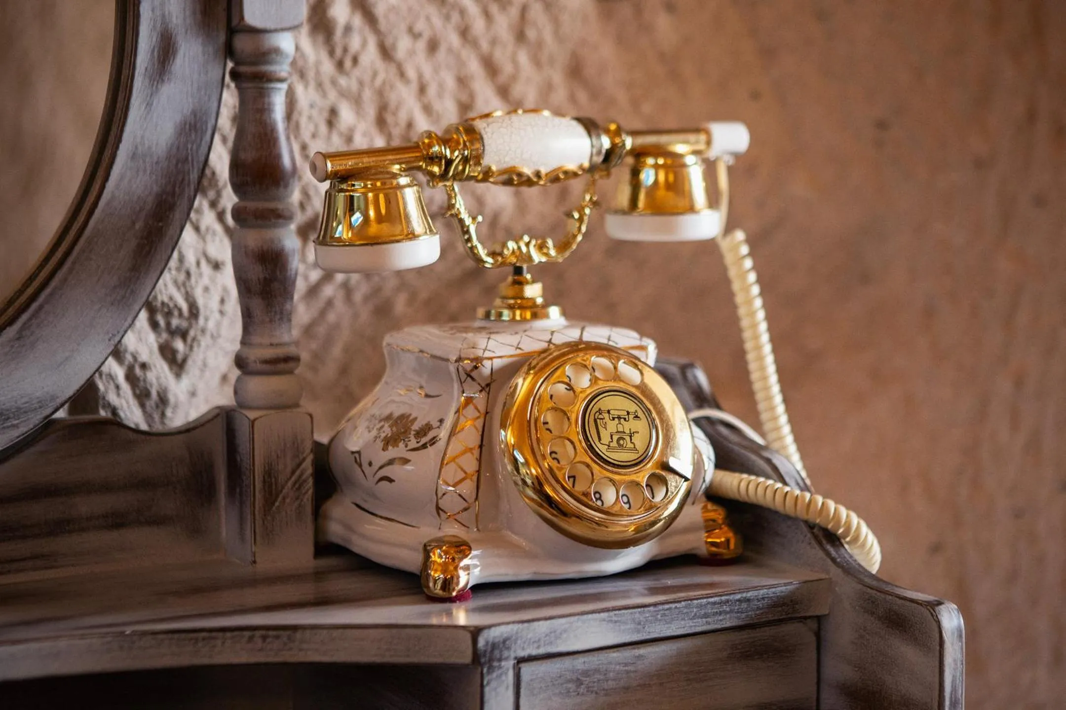 Decorative detail in Karlık Cave Suite Cappadocia