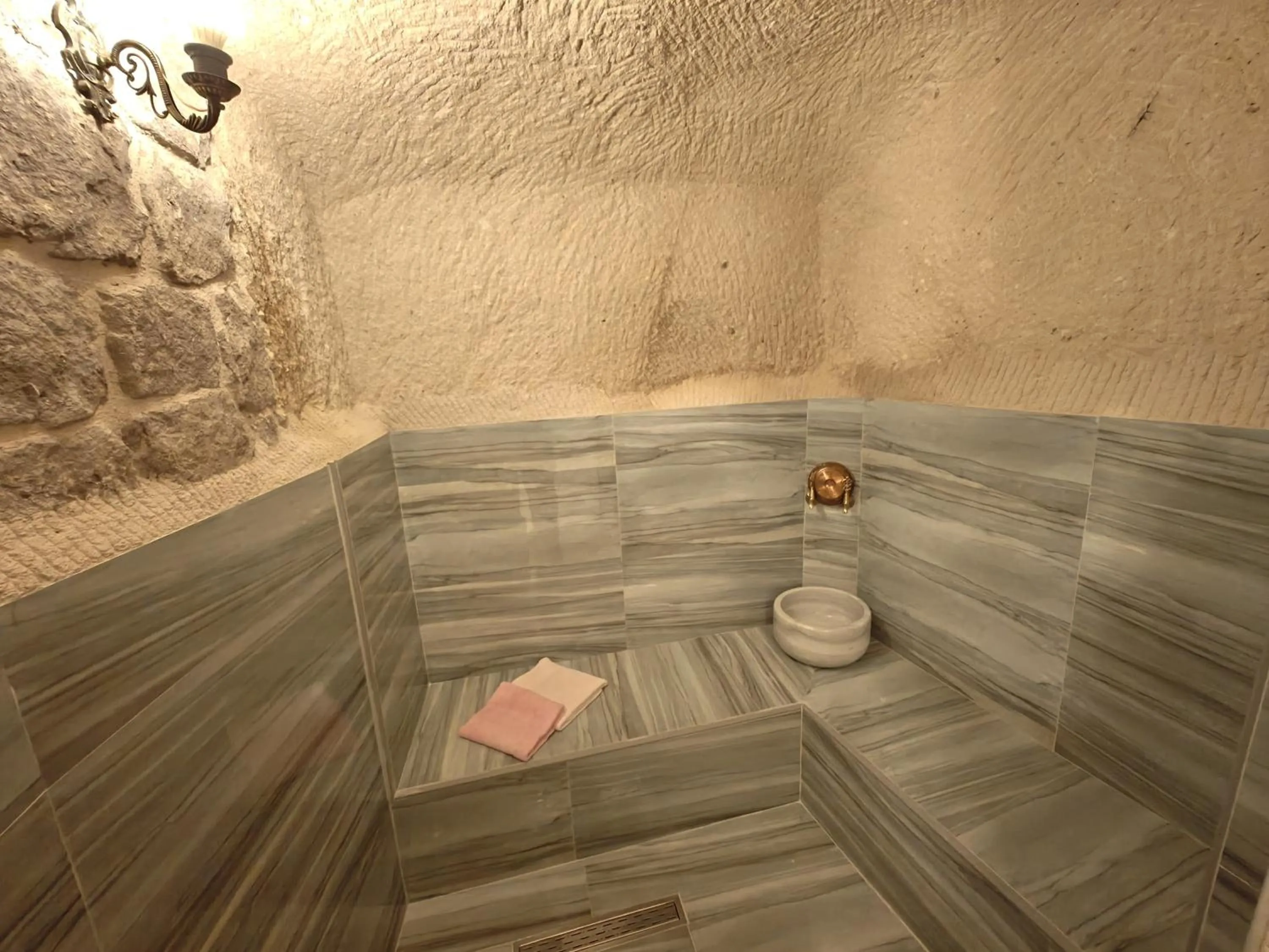 Bathroom in Karlık Cave Suite Cappadocia