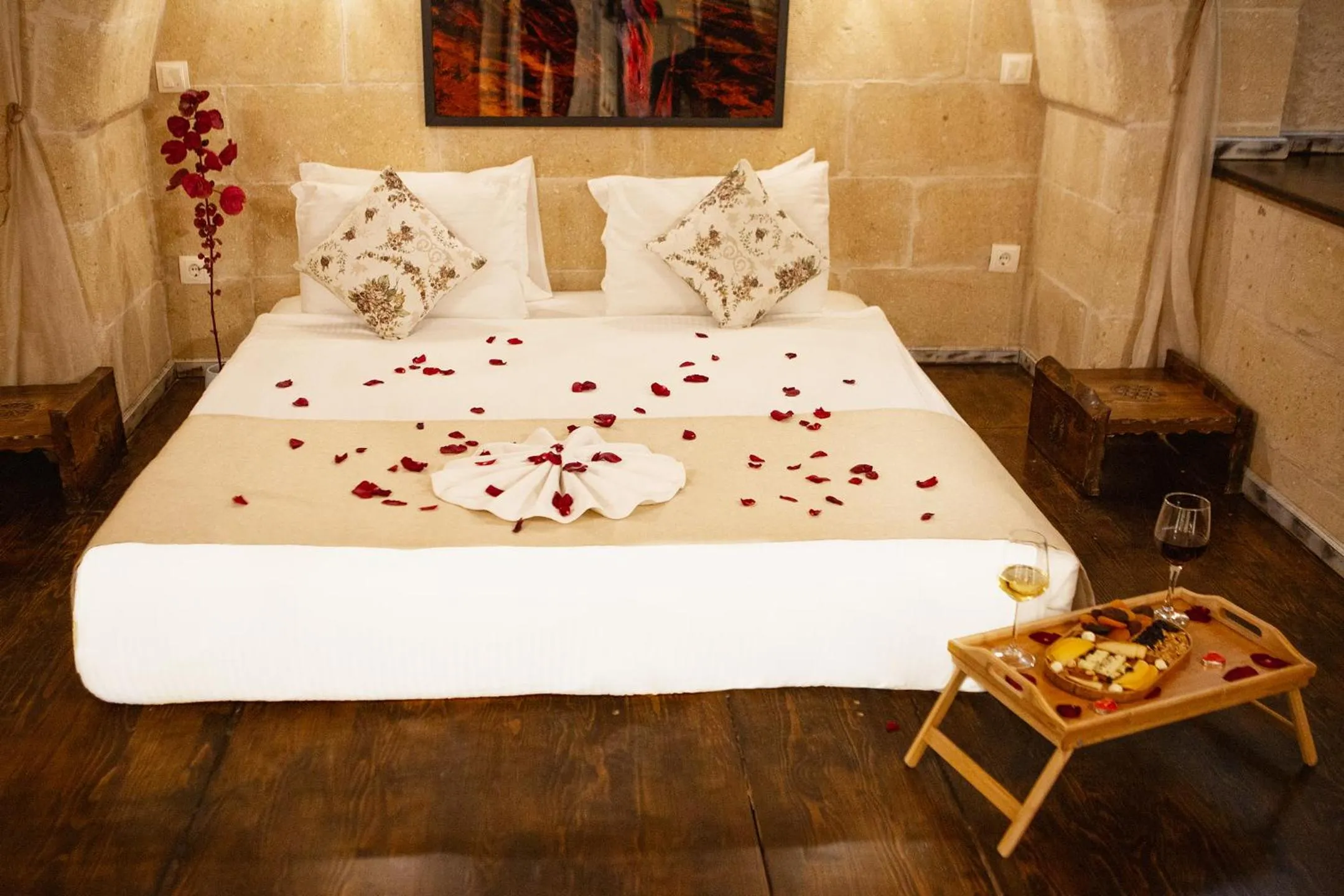 Bed in Karlık Cave Suite Cappadocia