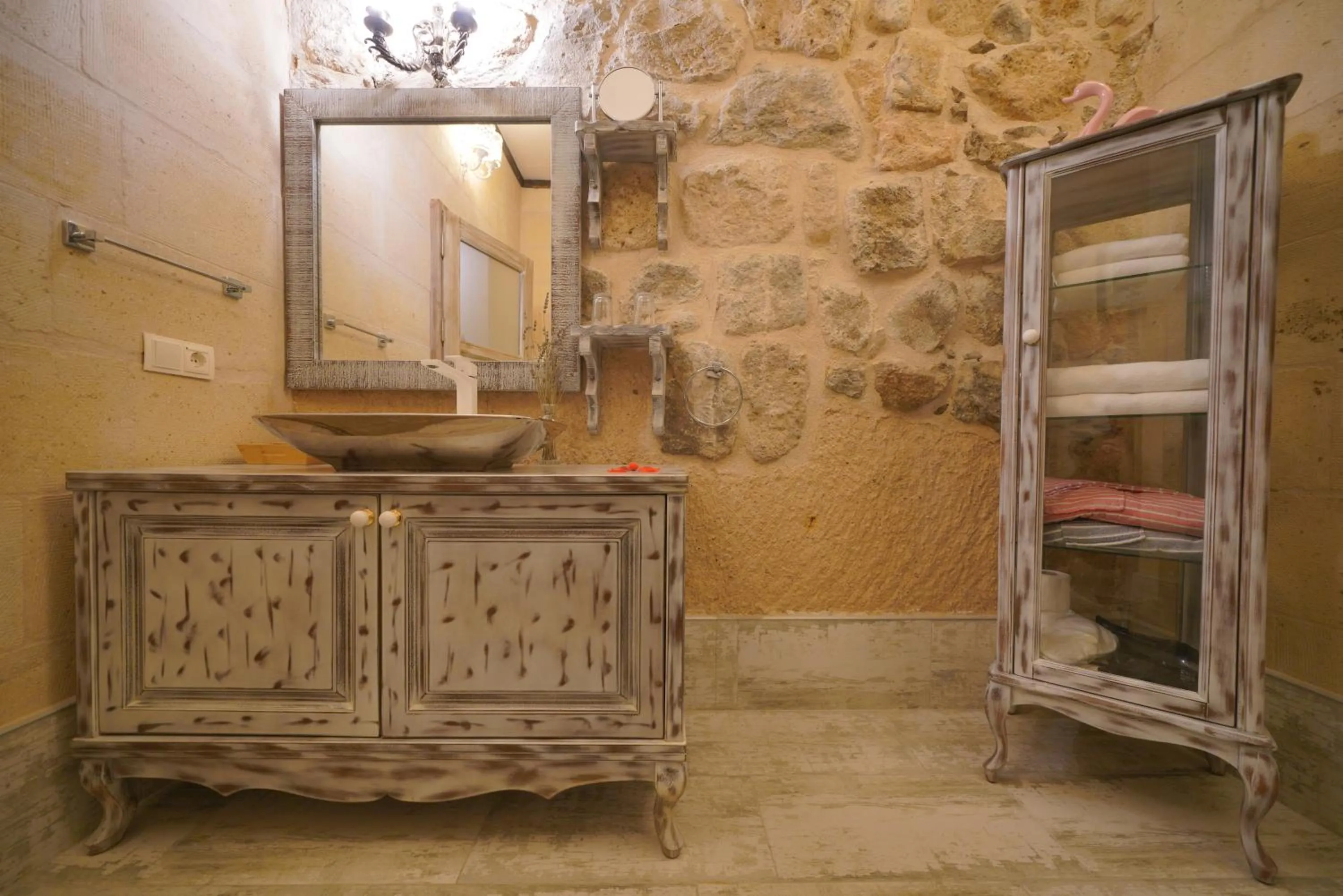 Bathroom in Karlık Cave Suite Cappadocia