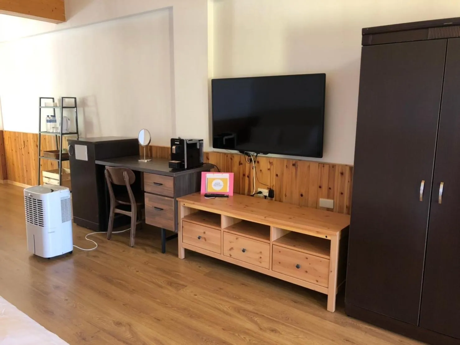 Day in Cingjing Brilliant Twins of Seattle