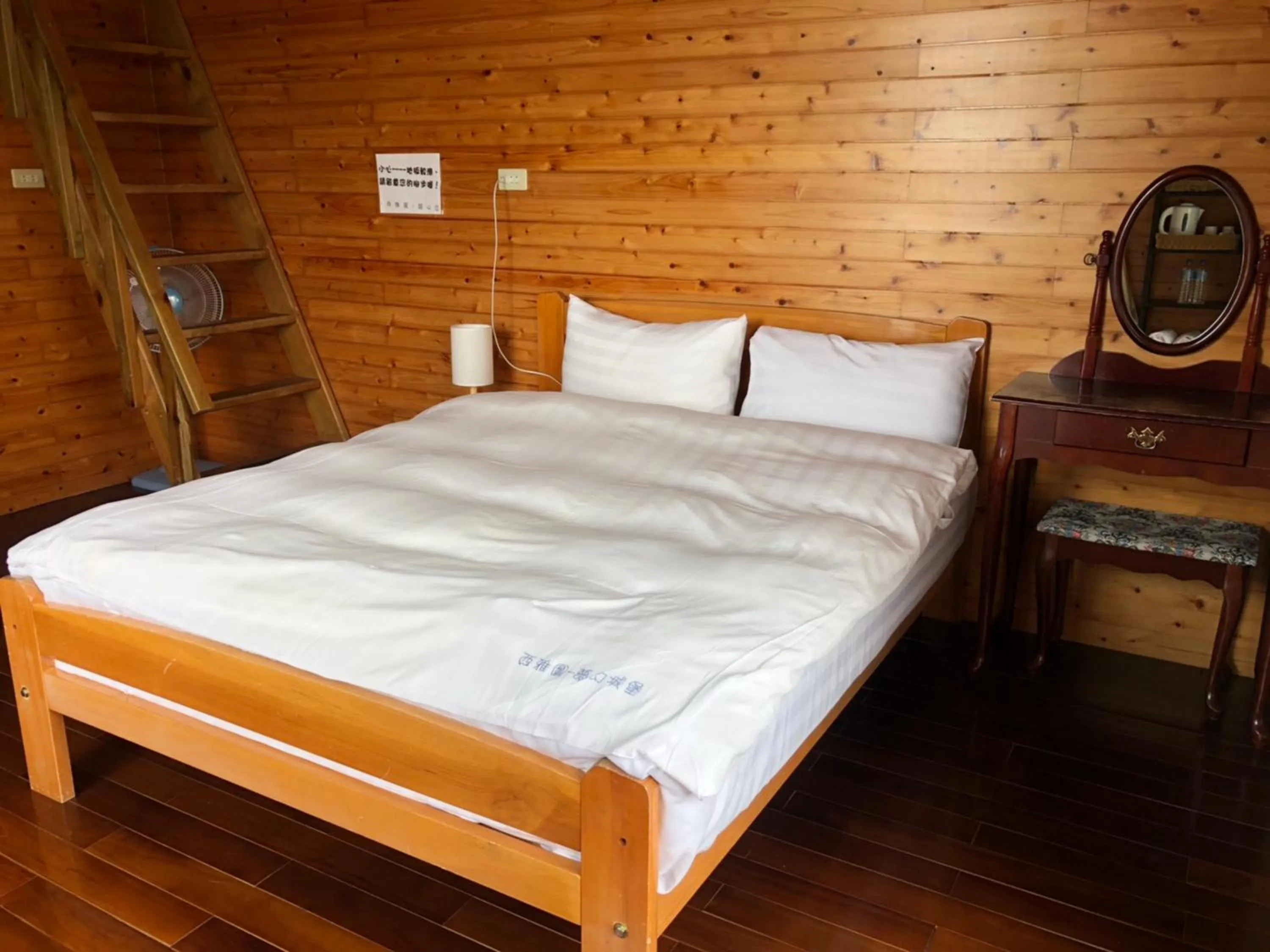 Photo of the whole room, Bed in Cingjing Brilliant Twins of Seattle