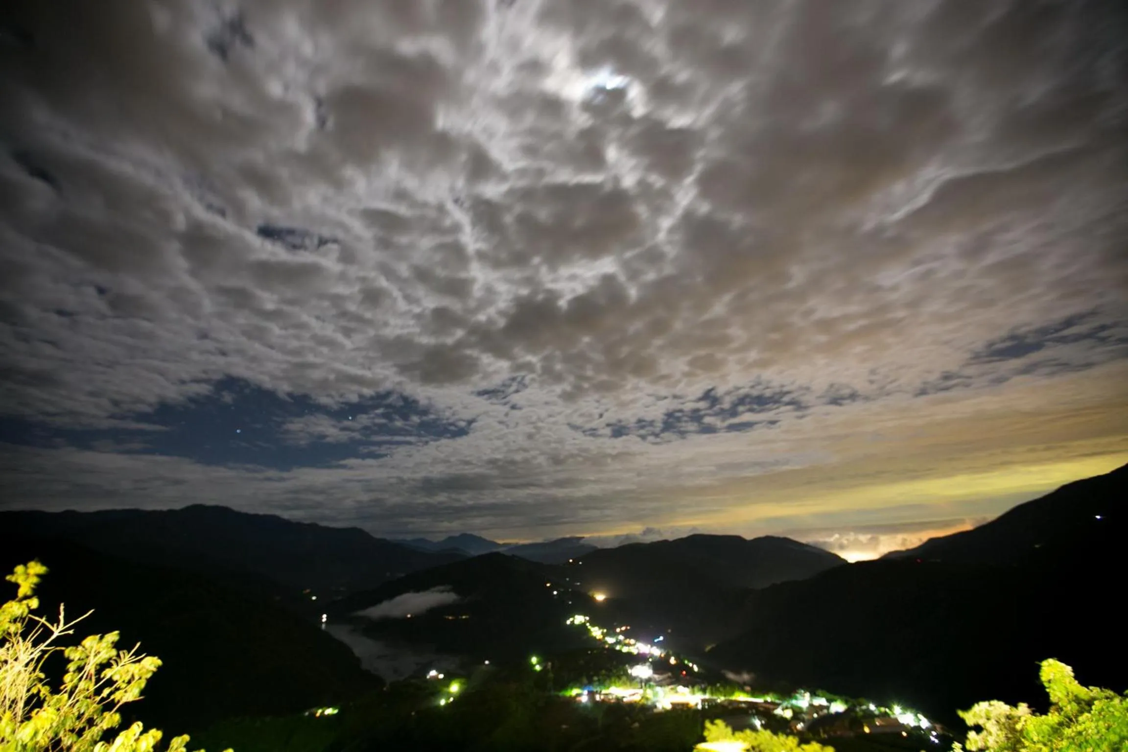 Night in Cingjing Brilliant Twins of Seattle