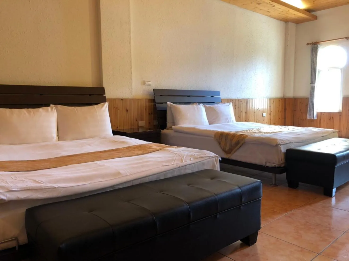 Shower, Bed in Cingjing Brilliant Twins of Seattle