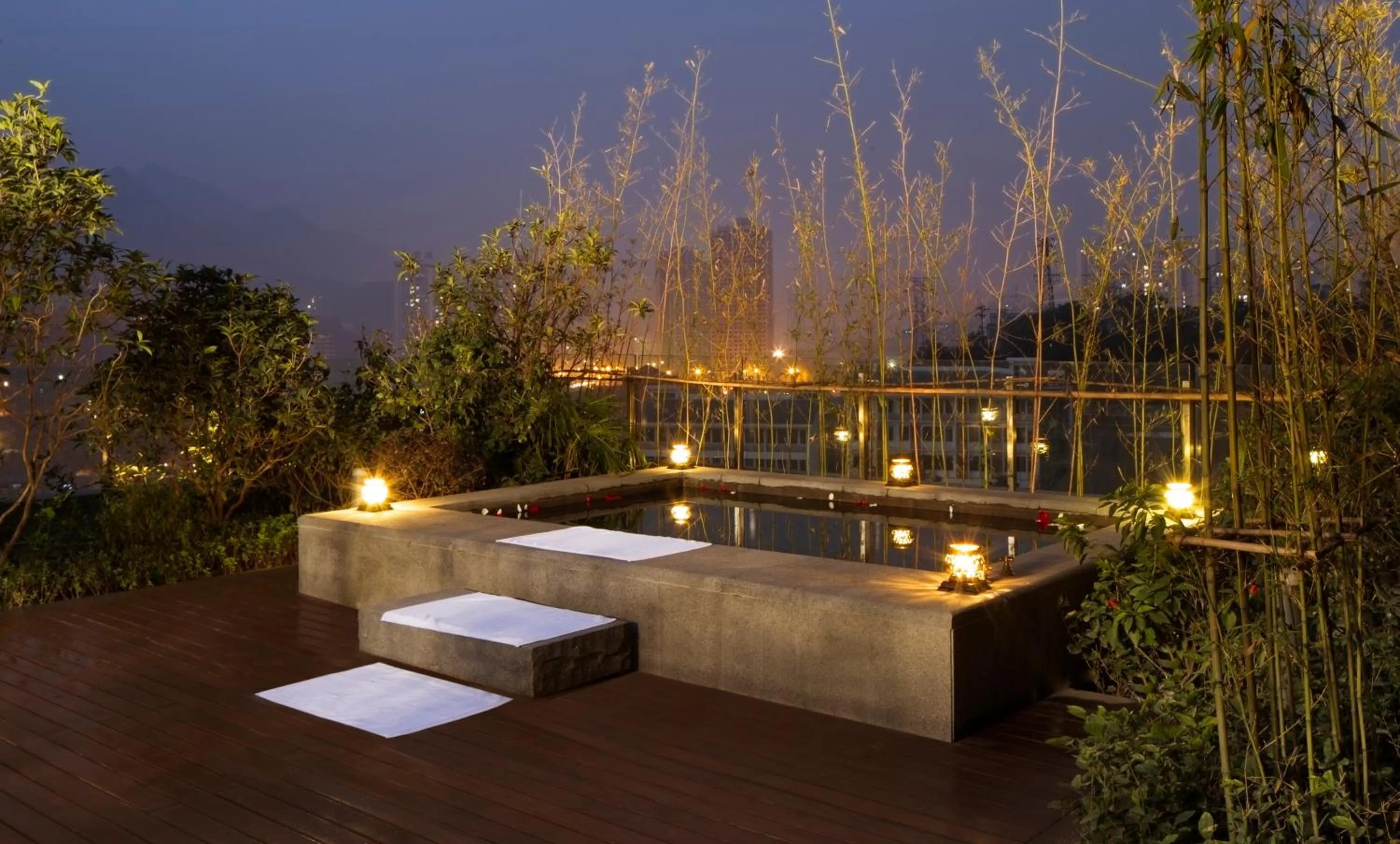 Spa and wellness centre/facilities in Radisson Blu Hotel Chongqing Sha Ping Ba