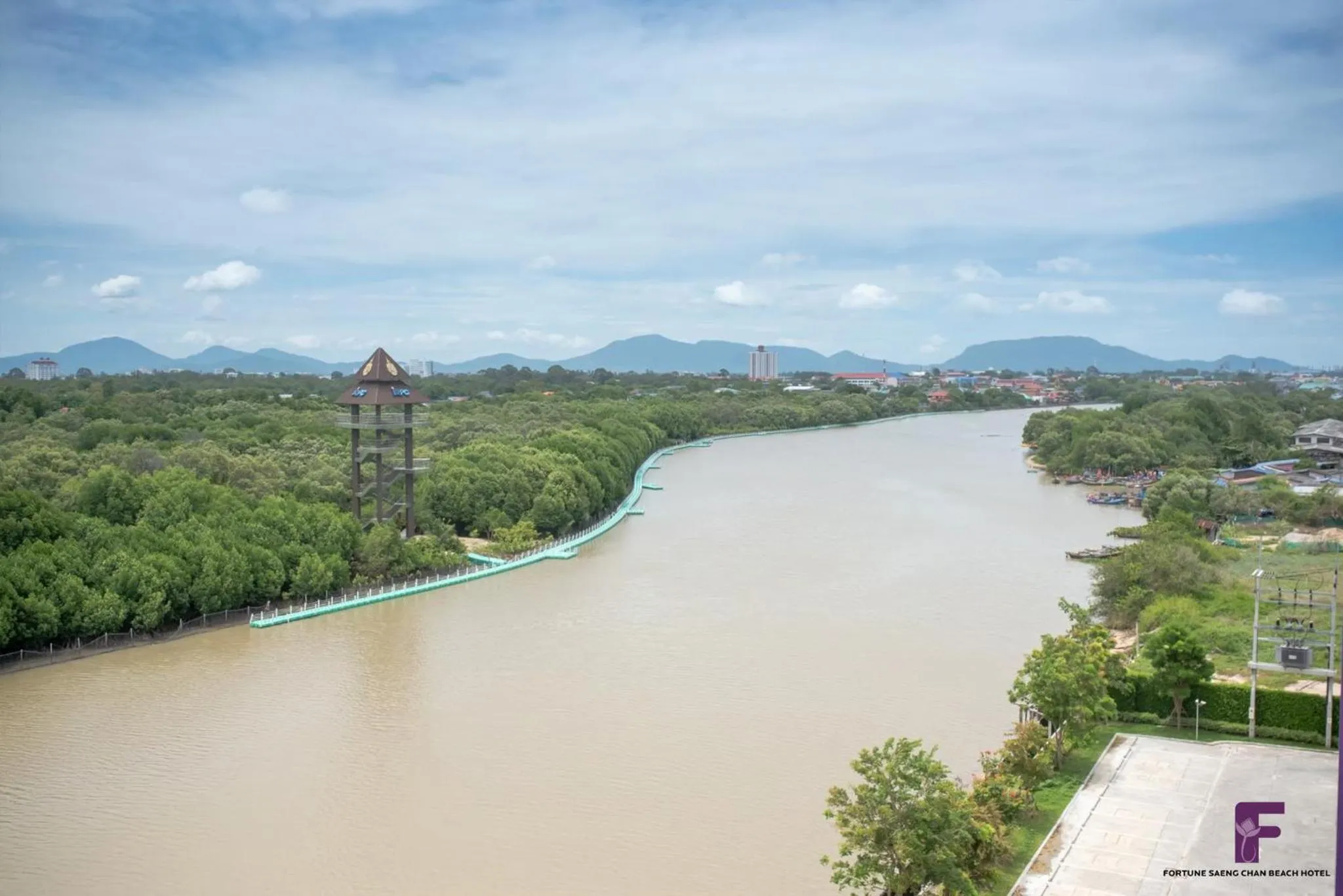 Inner courtyard view in Fortune Saeng Chan Beach Hotel Rayong - SHA Plus