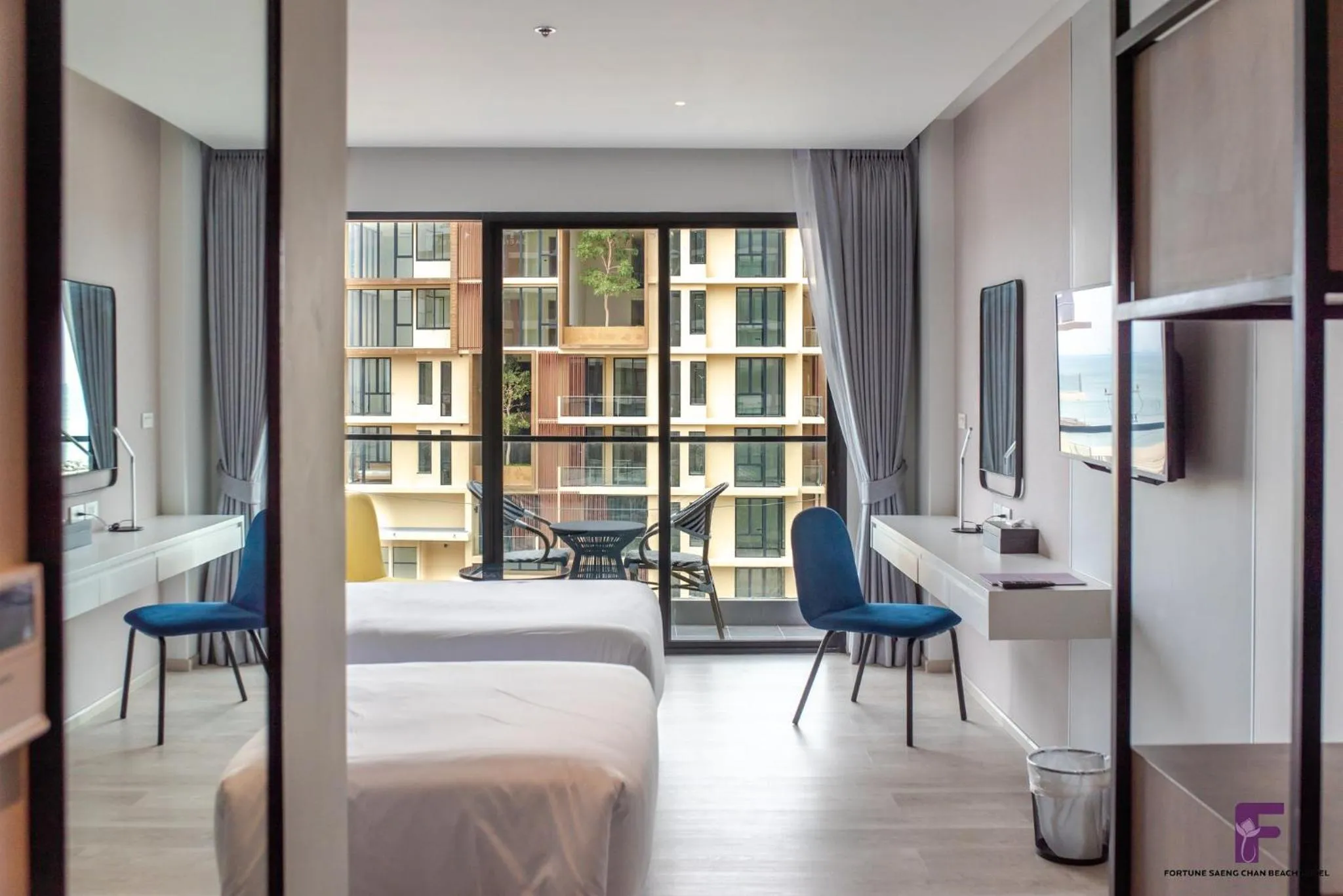 Balcony/Terrace, Bed in Fortune Saeng Chan Beach Hotel Rayong - SHA Plus