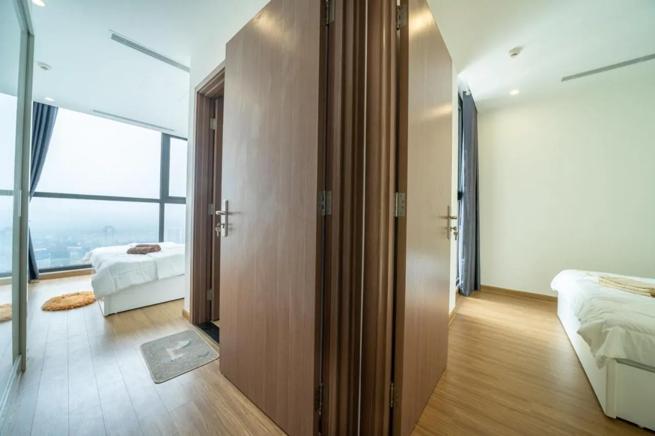 Bed in BOM HOMES- VINHOMES SKYLAKE- SERVICE APARTMENt