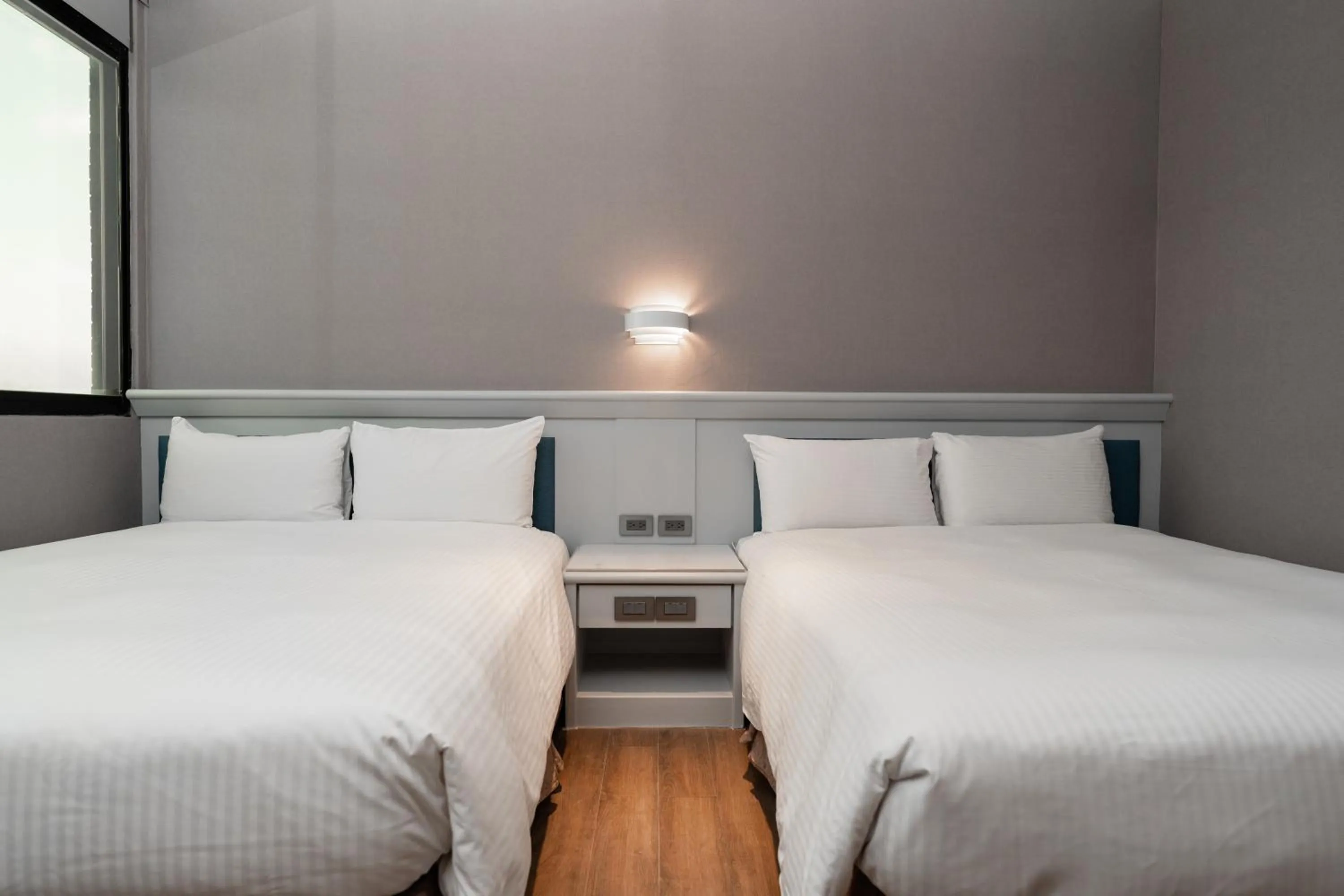 Photo of the whole room, Bed in Fu Hsiang Hotel