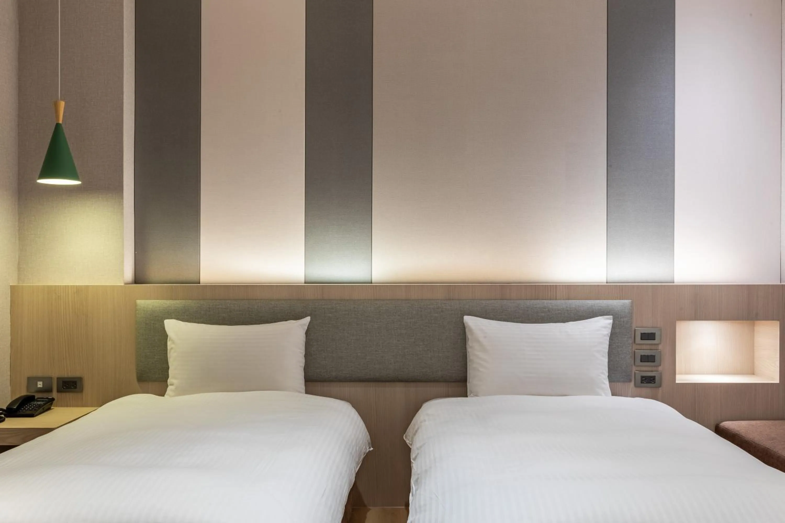 Bed in Fu Hsiang Hotel